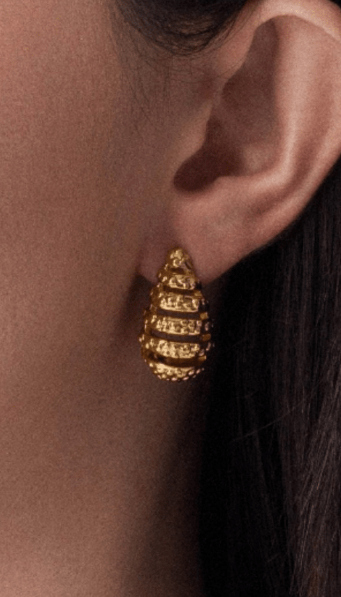 Lara & Ela | Queen B Earrings - Lara & Ela