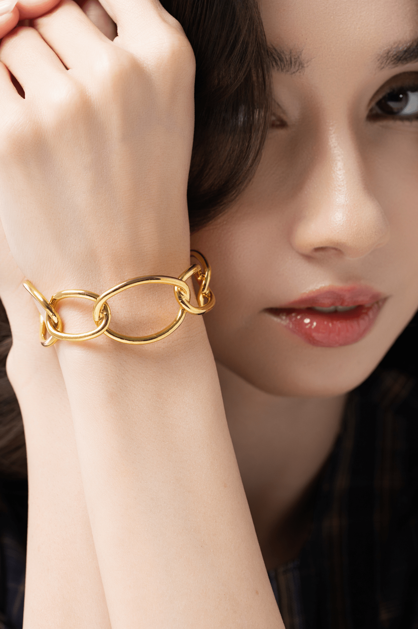Lara & Ela | Arc Bangle - Lara & Ela