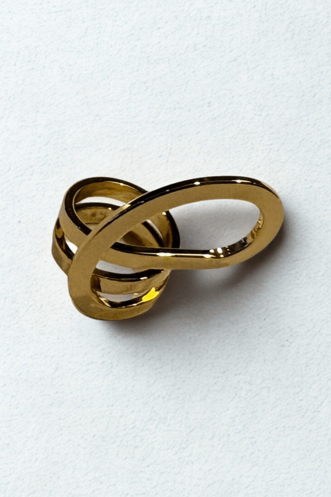 Lara & Ela | Keisha Too Ring - Lara & Ela