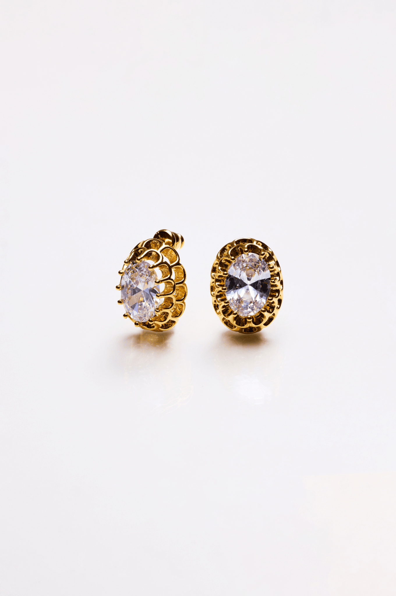 Lara & Ela | Kate Gold Earrings - Lara & Ela