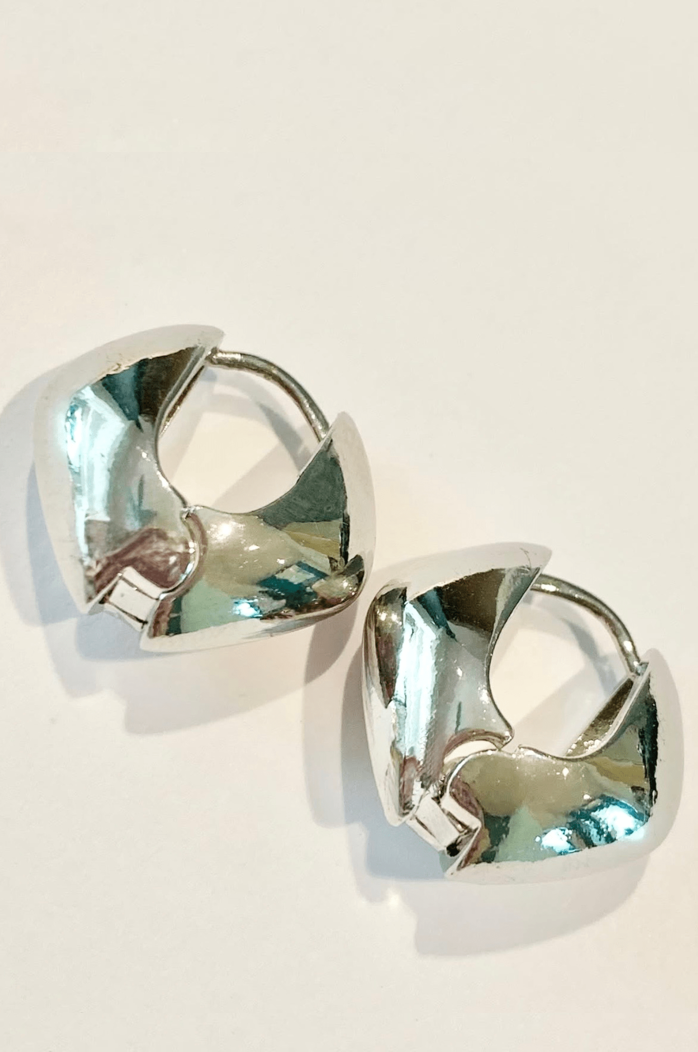 Lara & Ela | Late Checkout Earrings - Lara & Ela