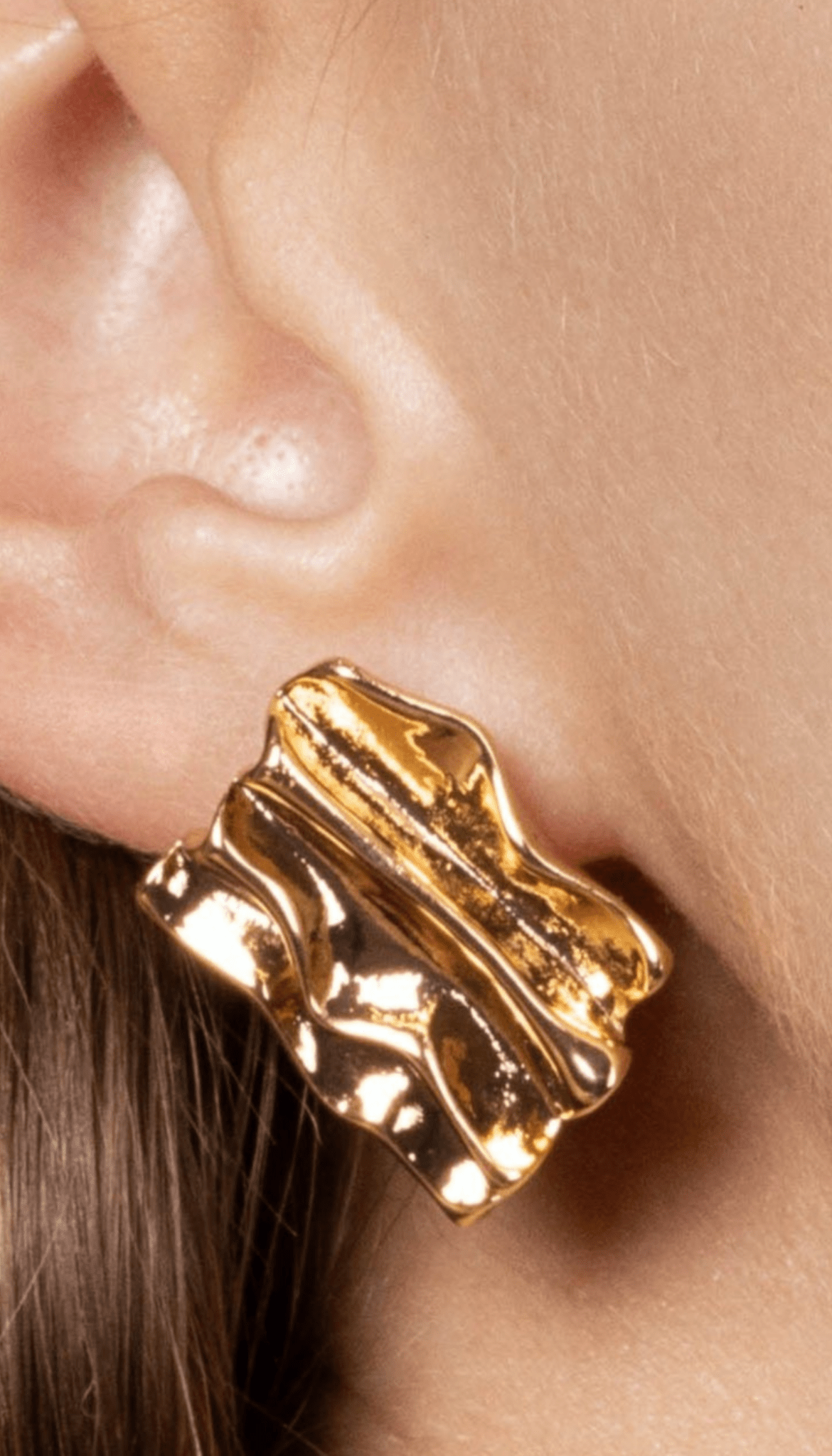 Lara & Ela | The Gilded Fold Gold Earrings - Lara & Ela
