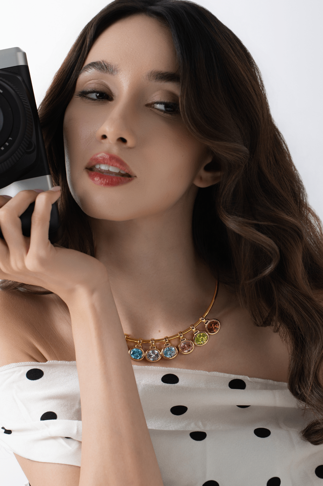 Lara & Ela | East-West Bezel Birthstone Pendant - Lara & Ela