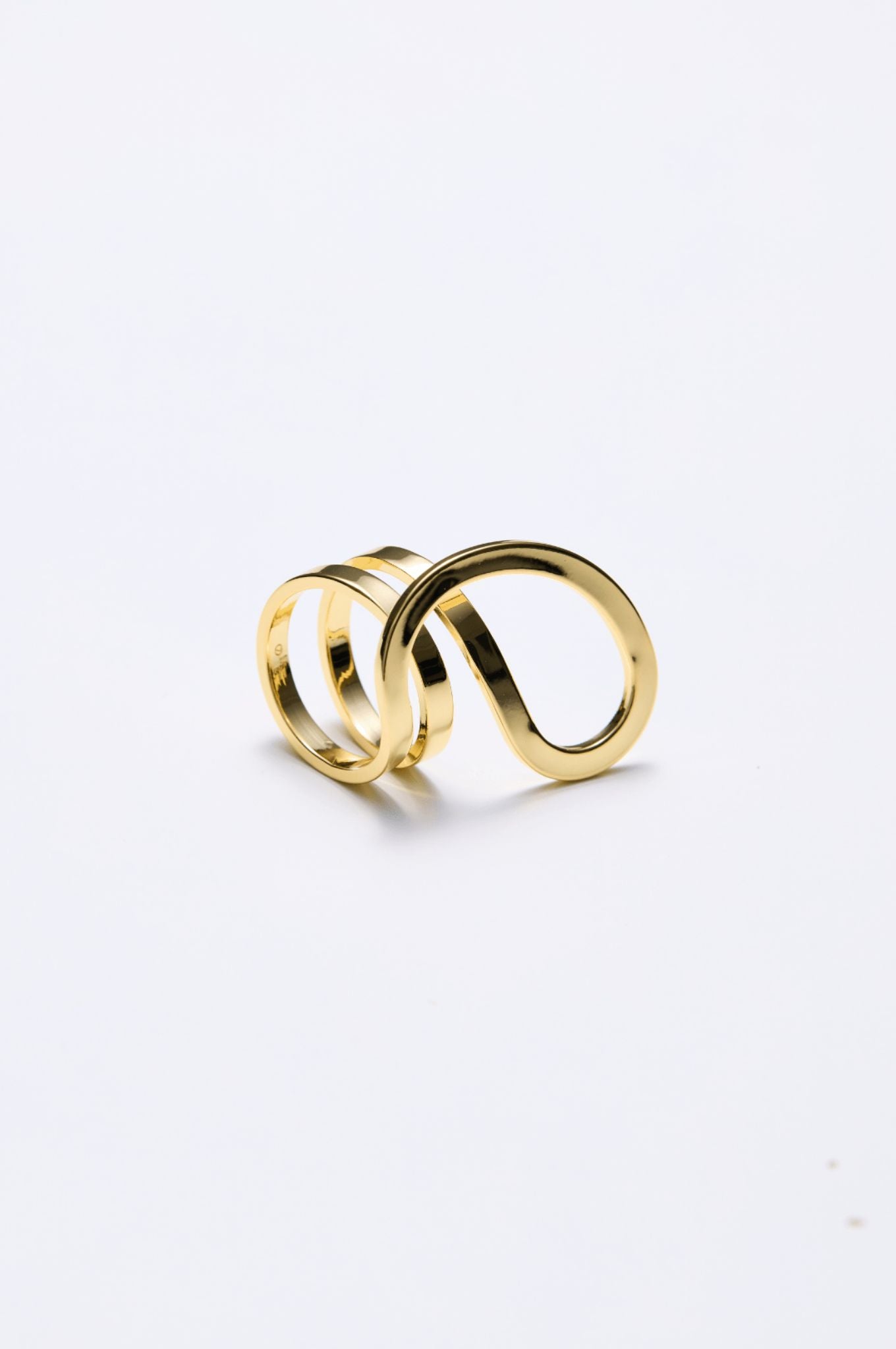 Lara & Ela | Keisha Too Ring - Lara & Ela
