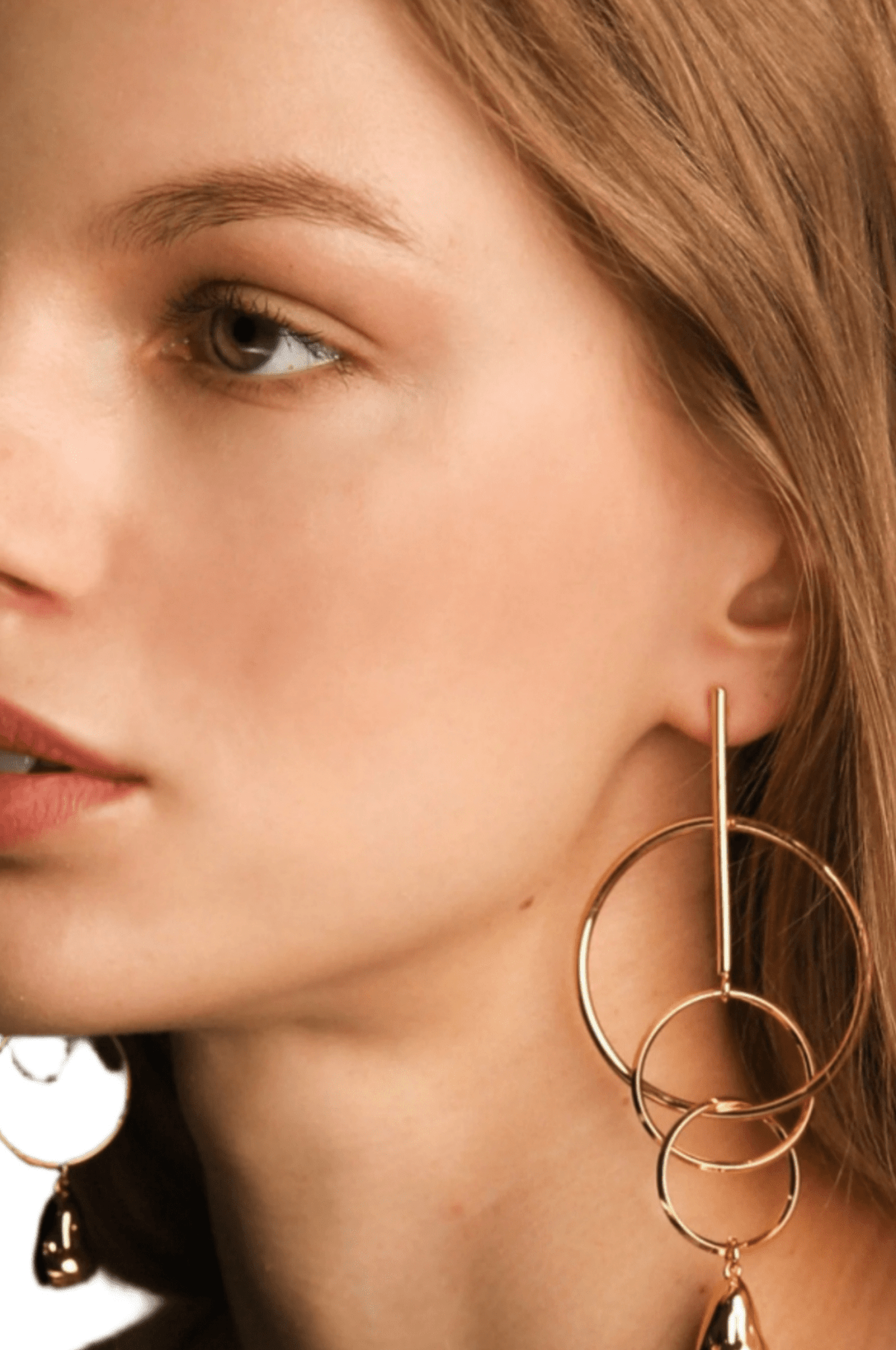 Lara & Ela | Anitta Gold Earrings - Lara & Ela