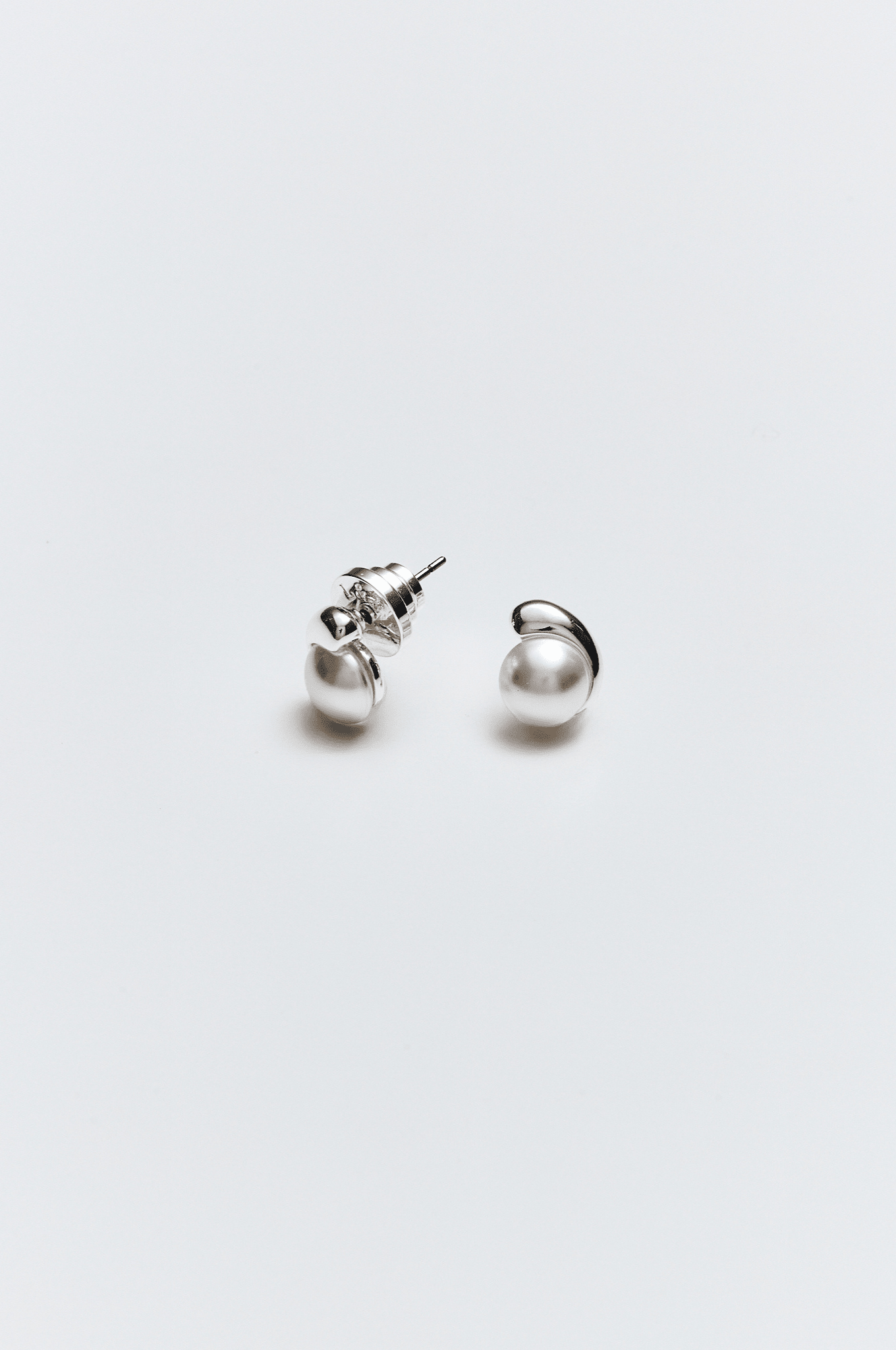 Lara & Ela | Revolutionary Earrings - Lara & Ela