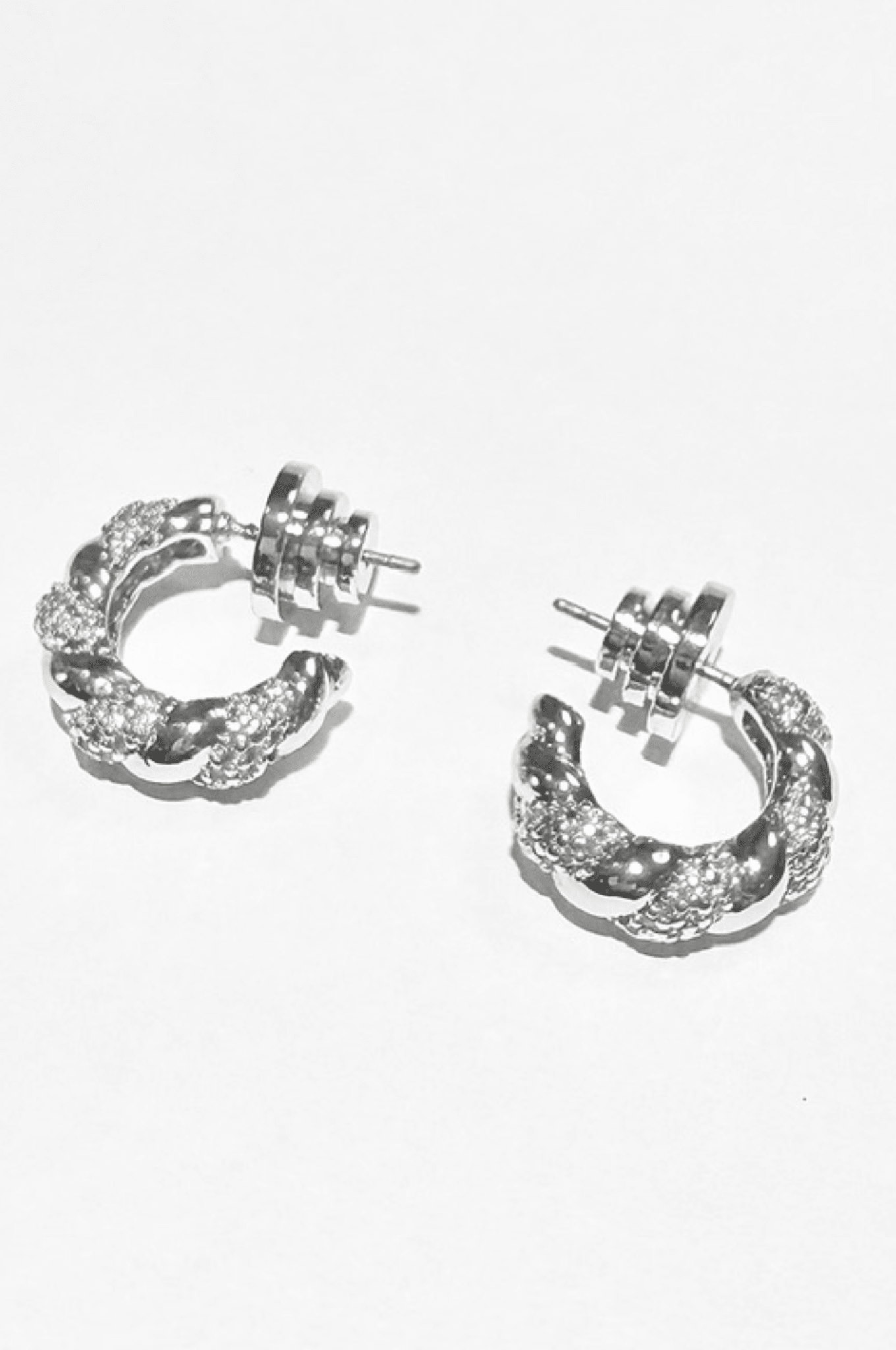 Lara & Ela | Halo Earrings - Lara & Ela