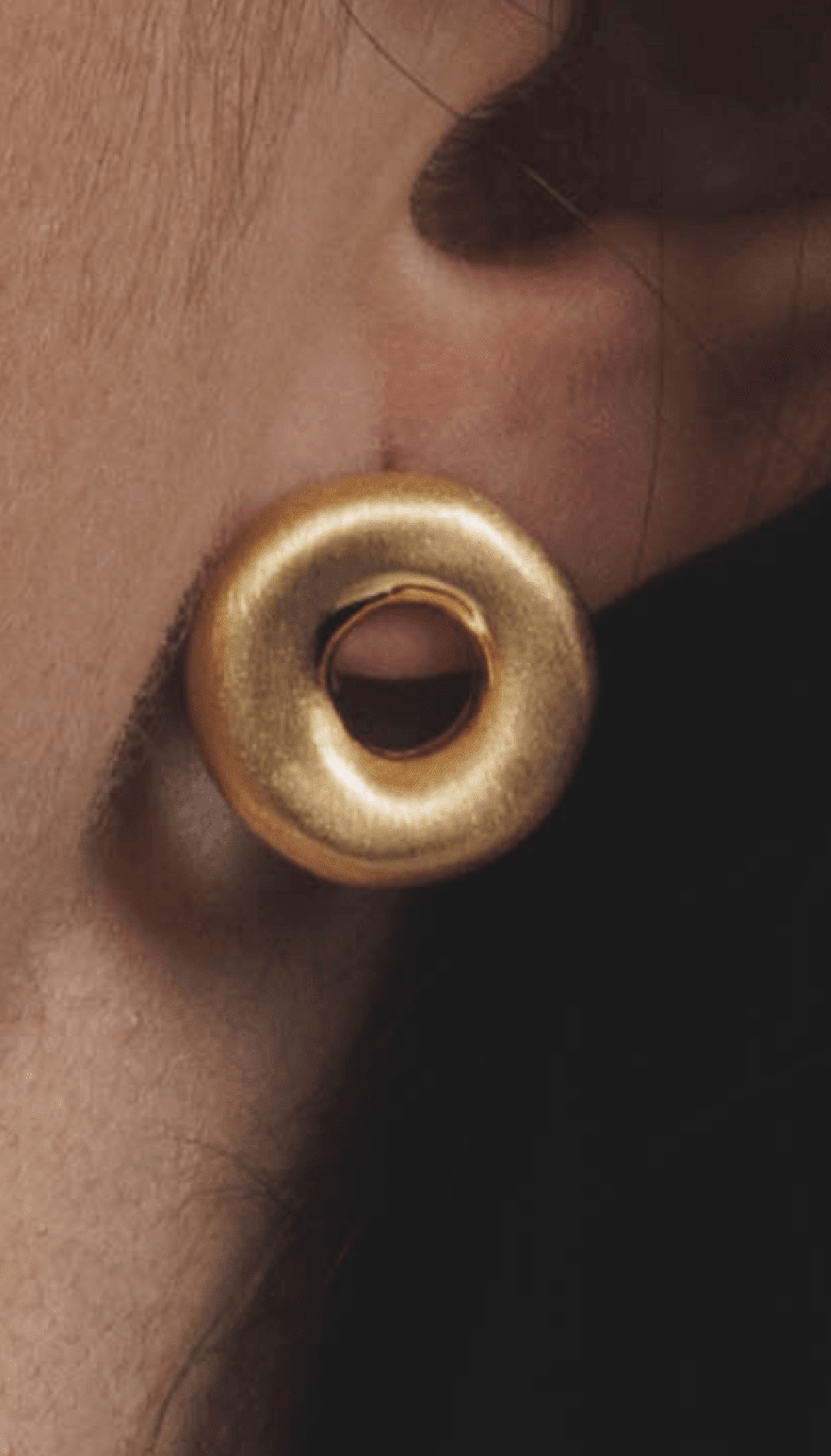 Lara & Ela | Love Makes The World Go Round Earrings - Lara & Ela