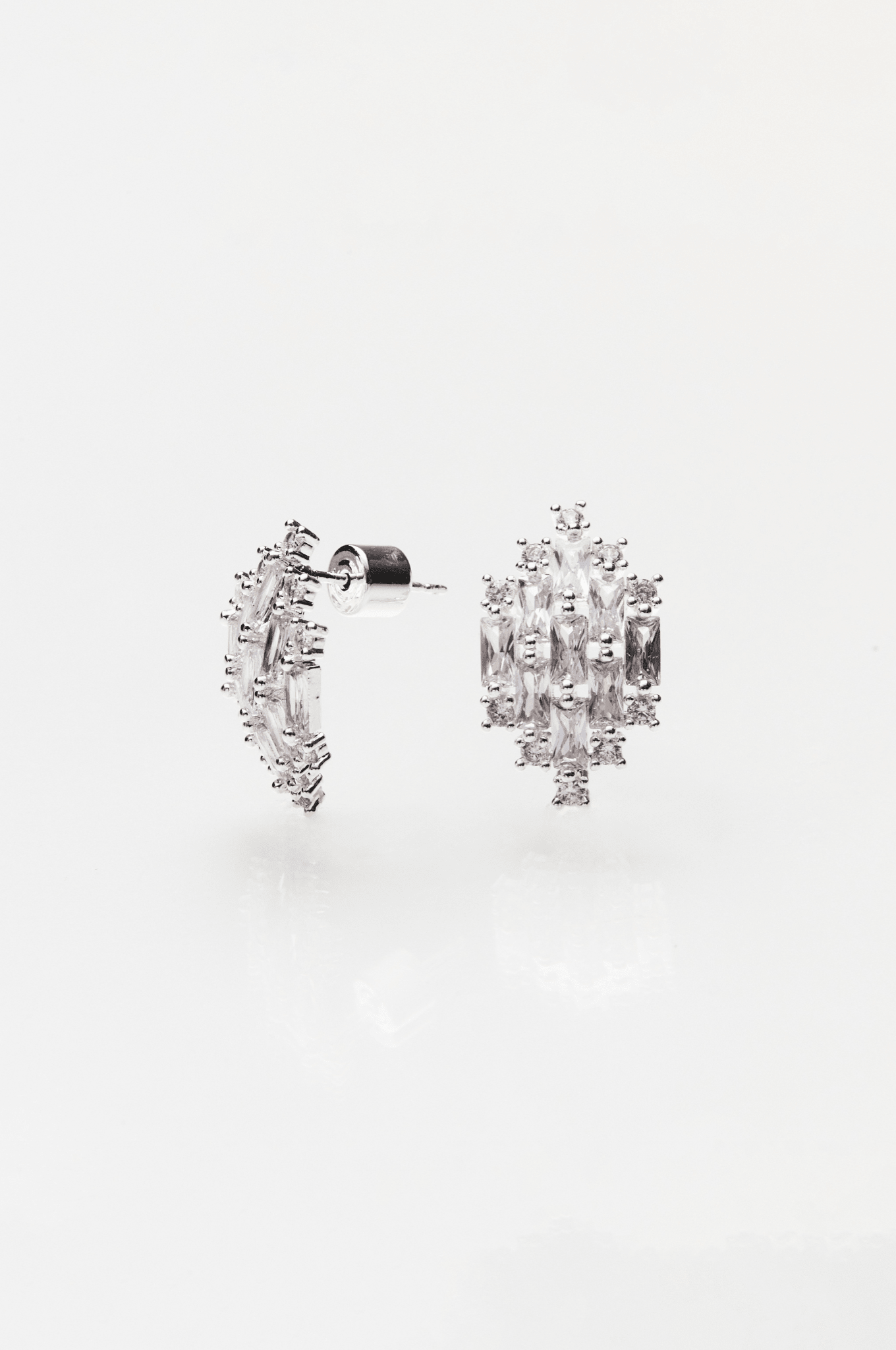 Lara & Ela | Mini Chandelier Earrings - Lara & Ela