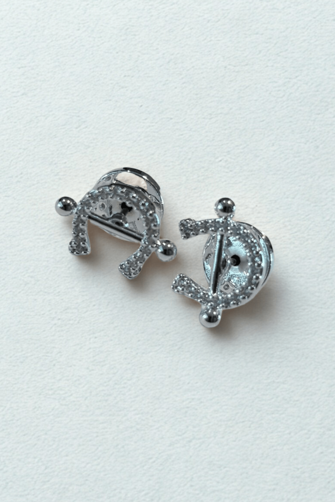 Lara & Ela | Two Earrings - Lara & Ela