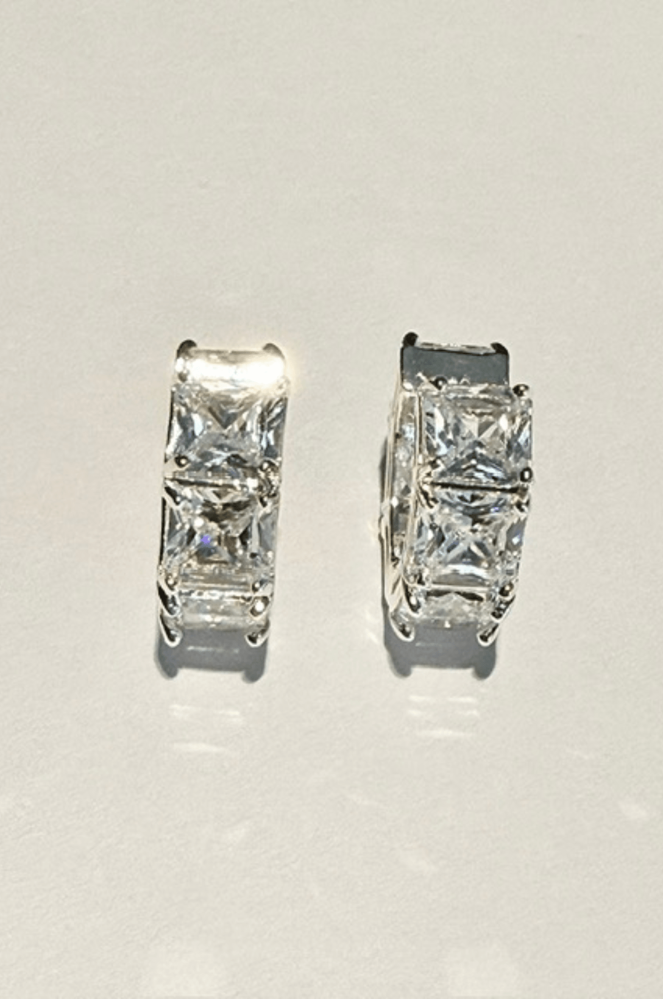 Lara & Ela | An Ordinary Paradise Earrings - Lara & Ela