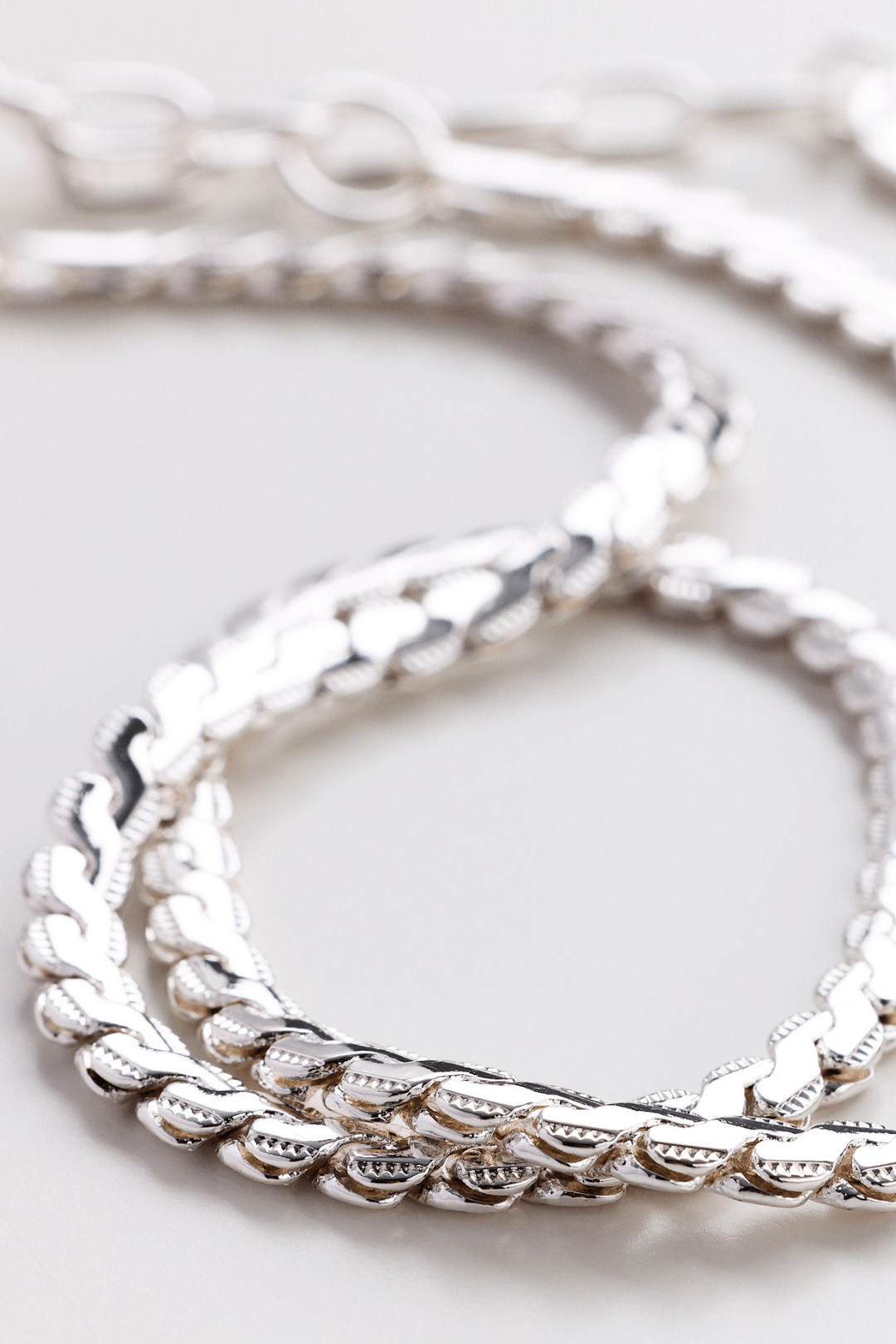 Lara & Ela | New York State Of Mind Necklace - Lara & Ela