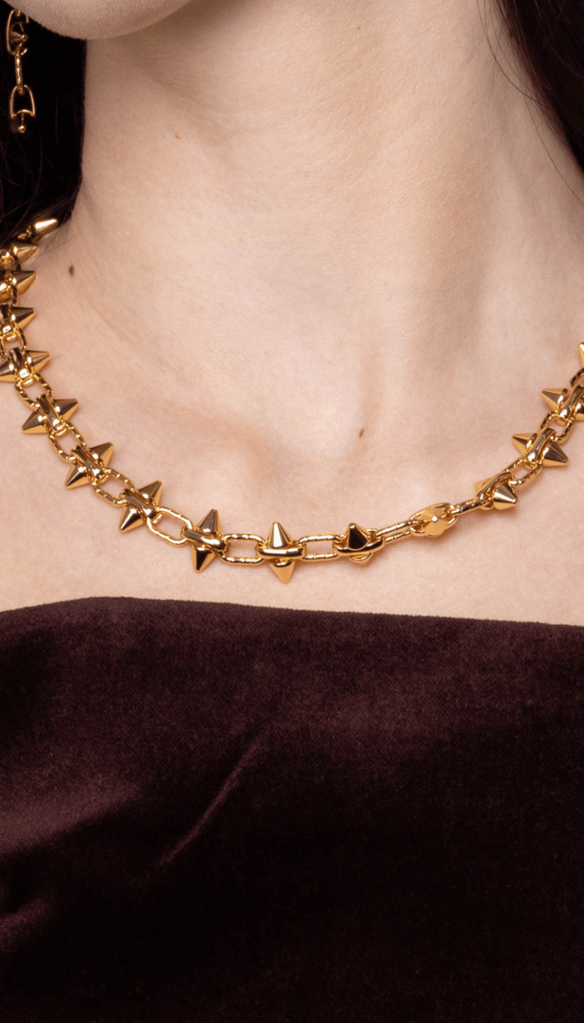 Lara & Ela | Madonna Necklace - Lara & Ela