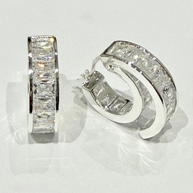 Lara & Ela | Bedrock Silver Earrings - Lara & Ela