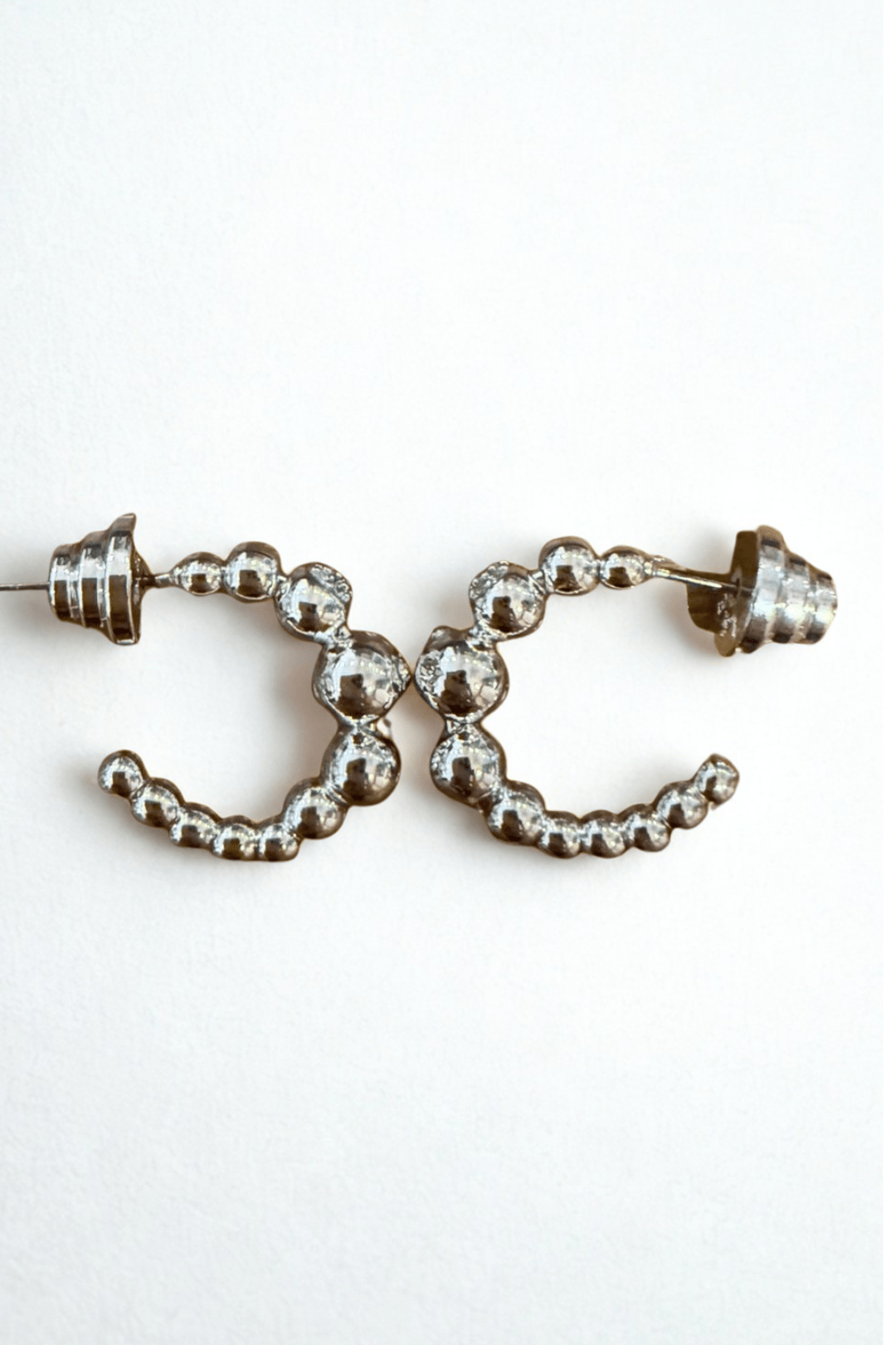 Lara & Ela | Don't Be A Stranger Earrings - Lara & Ela