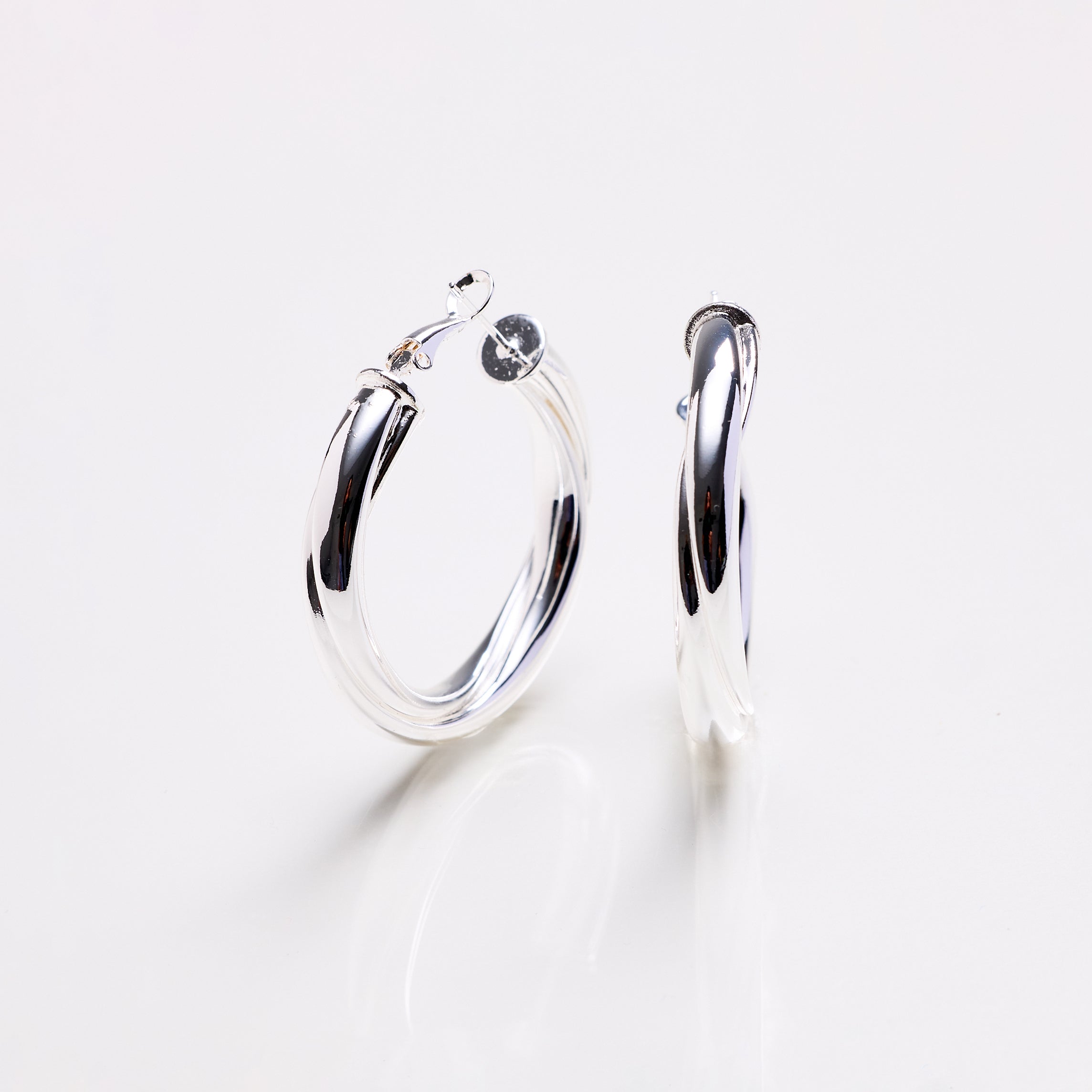 Lara & Ela | Dannii Silver Earrings - Lara & Ela