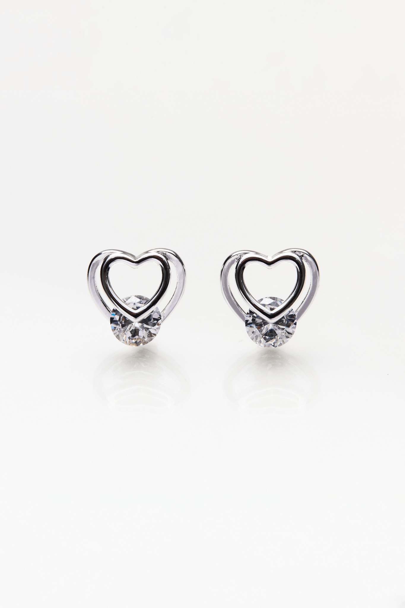 Lara & Ela | Fall In Love Earrings - Lara & Ela
