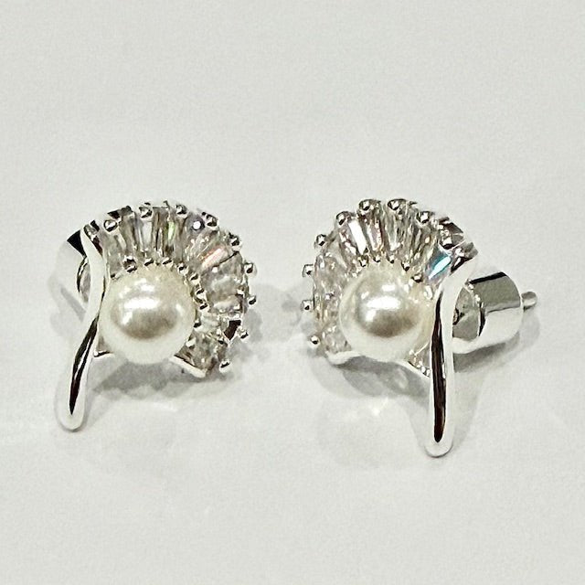 Lara & Ela | Lady Palm Silver Earrings - Lara & Ela