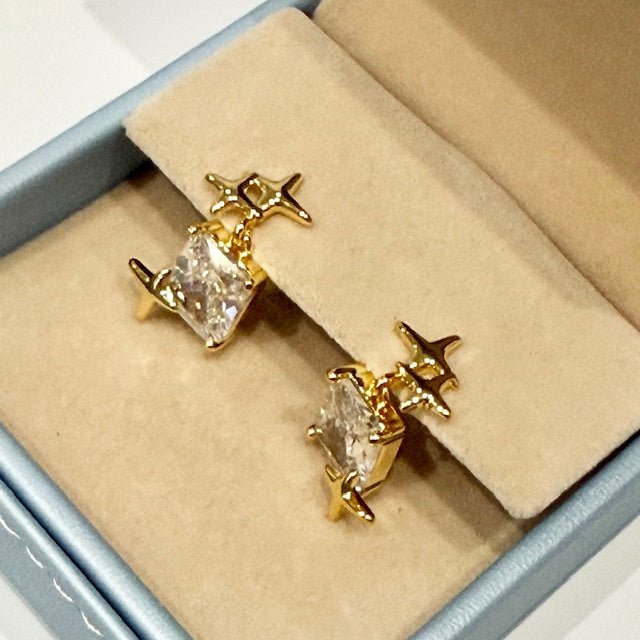 Lara & Ela | Iota Gold Earrings - Lara & Ela