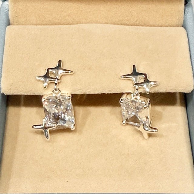 Lara & Ela | Iota Silver Earrings - Lara & Ela