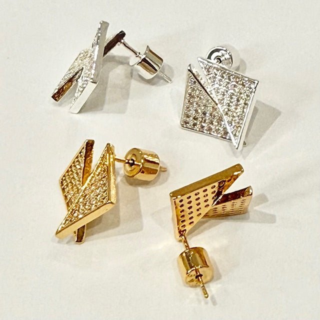 Lara & Ela | Pyramid Rising Silver Earrings - Lara & Ela