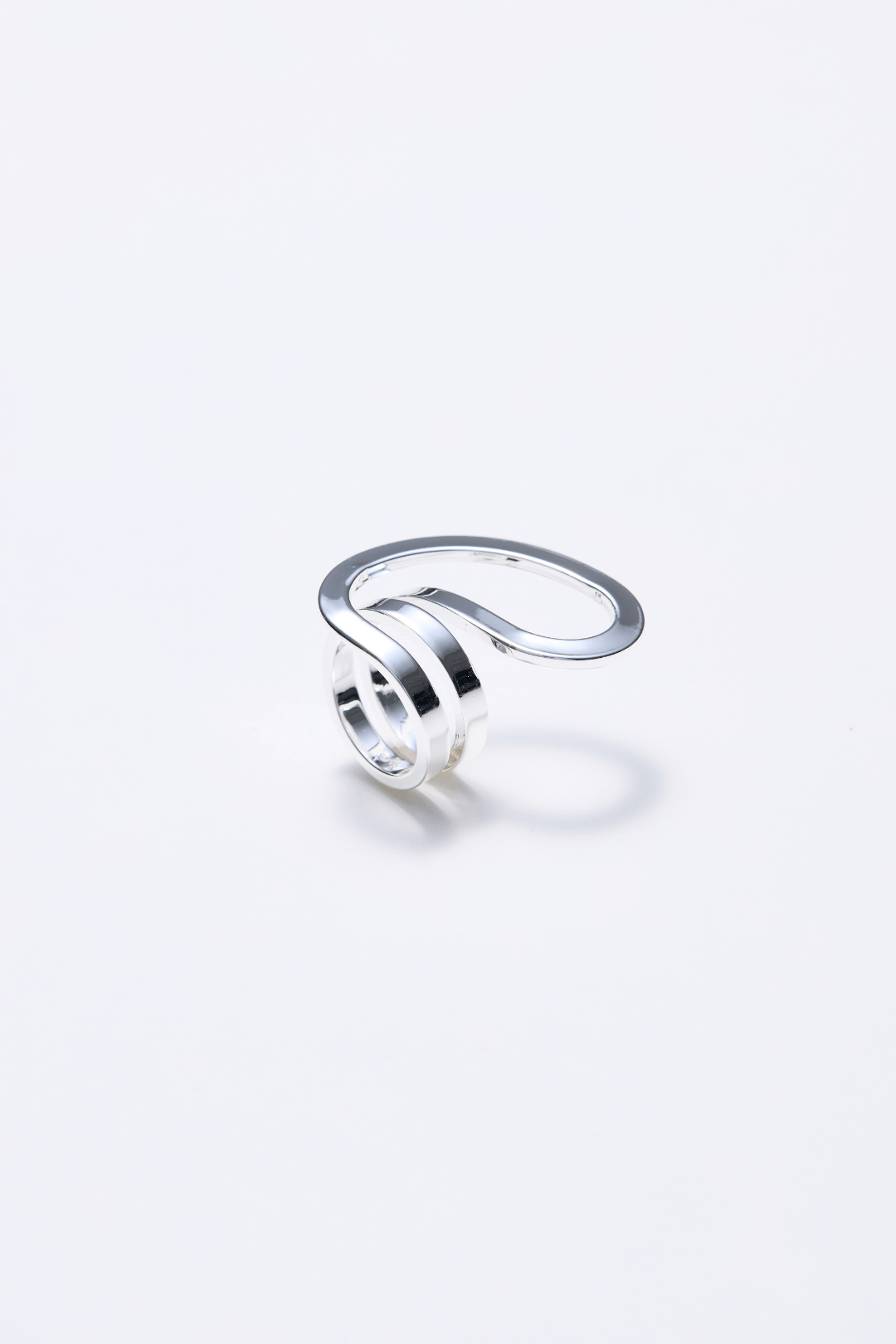 Lara & Ela | Keisha Too Ring - Lara & Ela