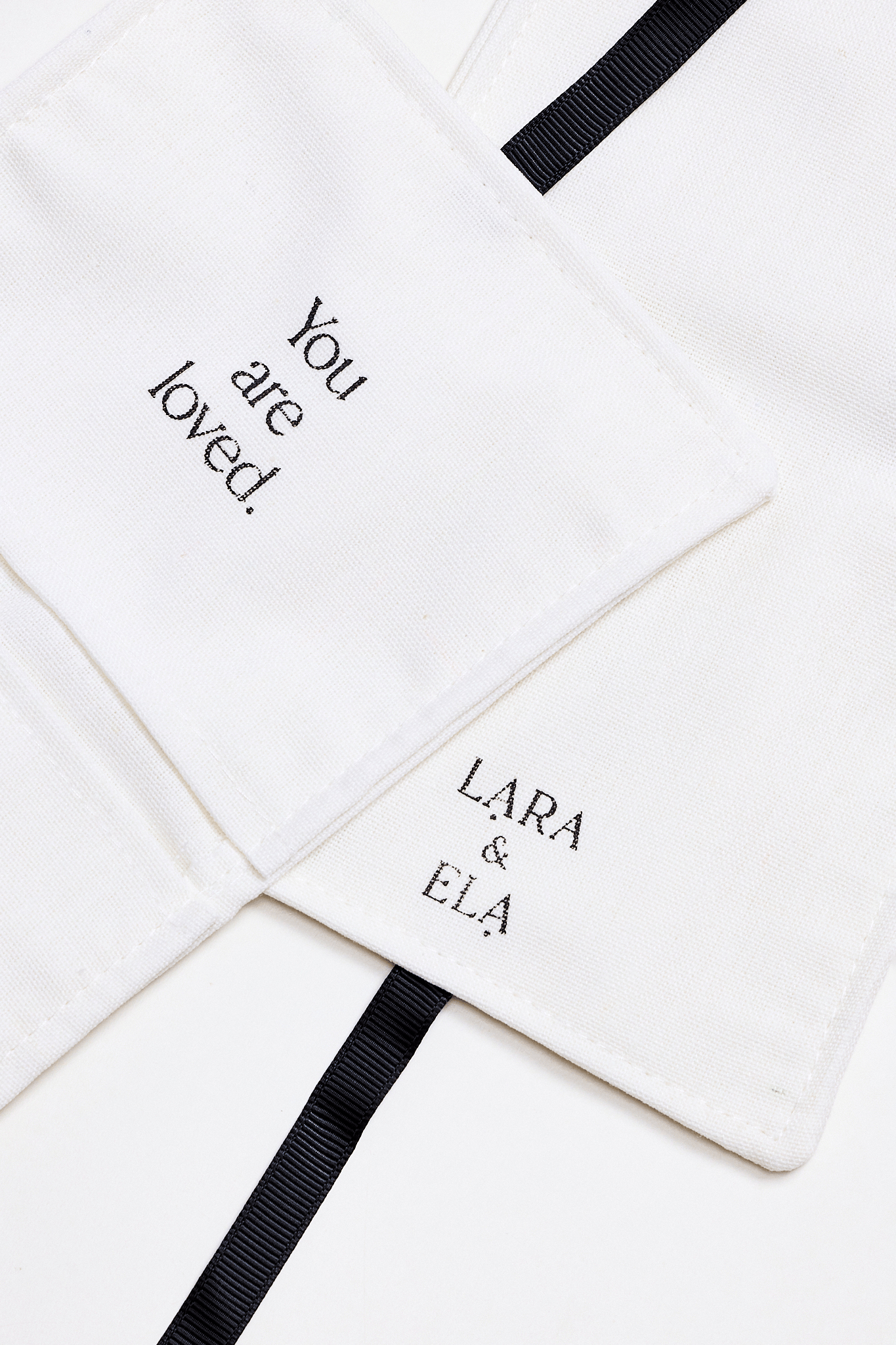 Lara & Ela | Linen Jewellery Pouch - Lara & Ela