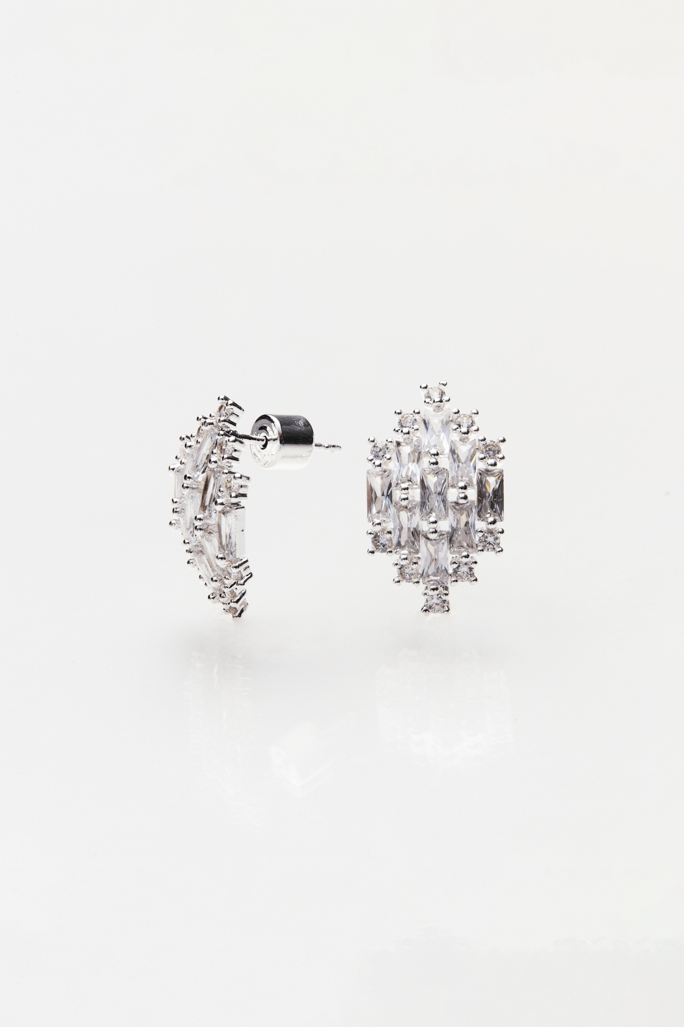 Lara & Ela | Mini Chandelier Earrings - Lara & Ela