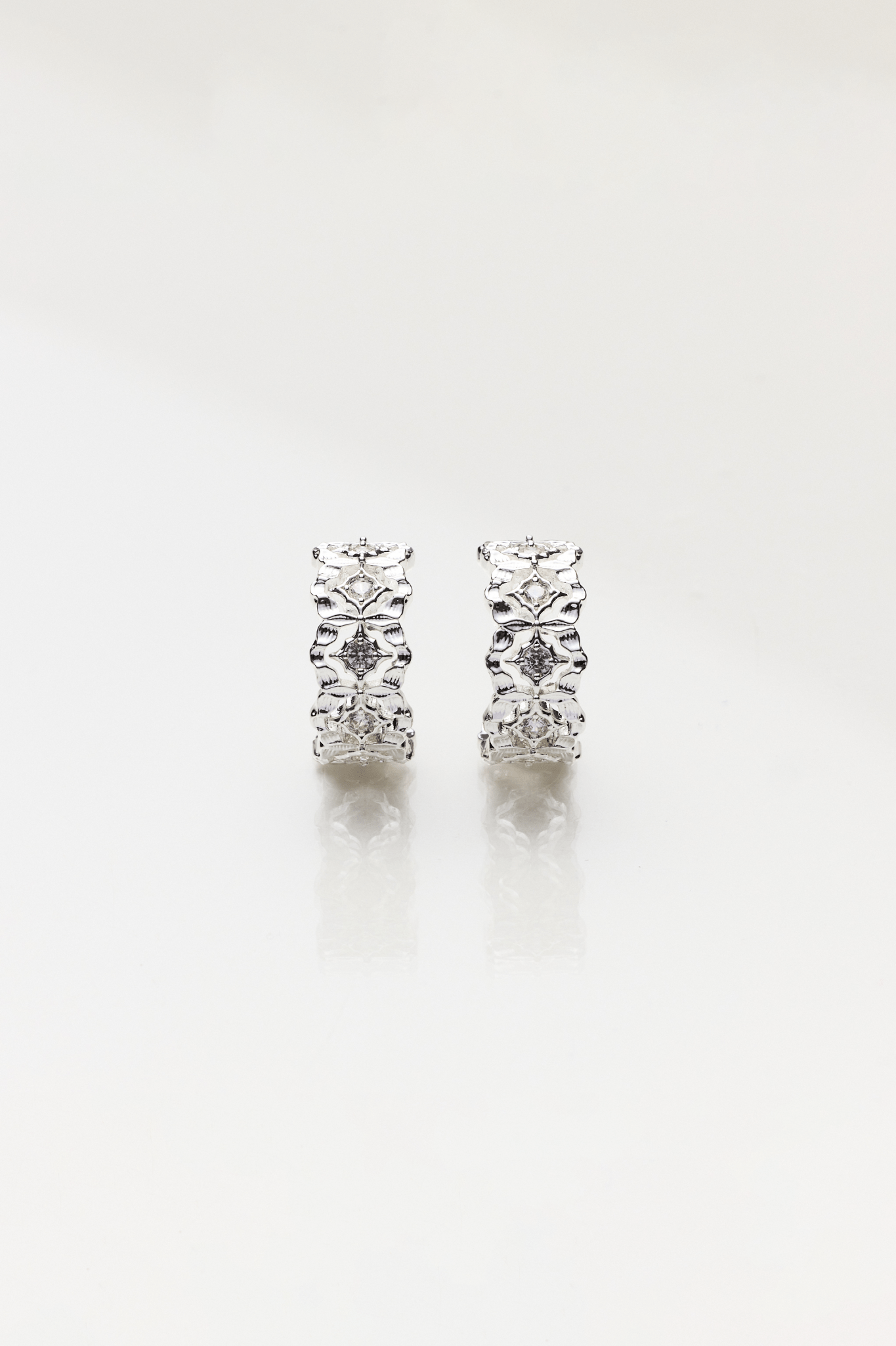 Lara & Ela | Misty Silver Earrings - Lara & Ela