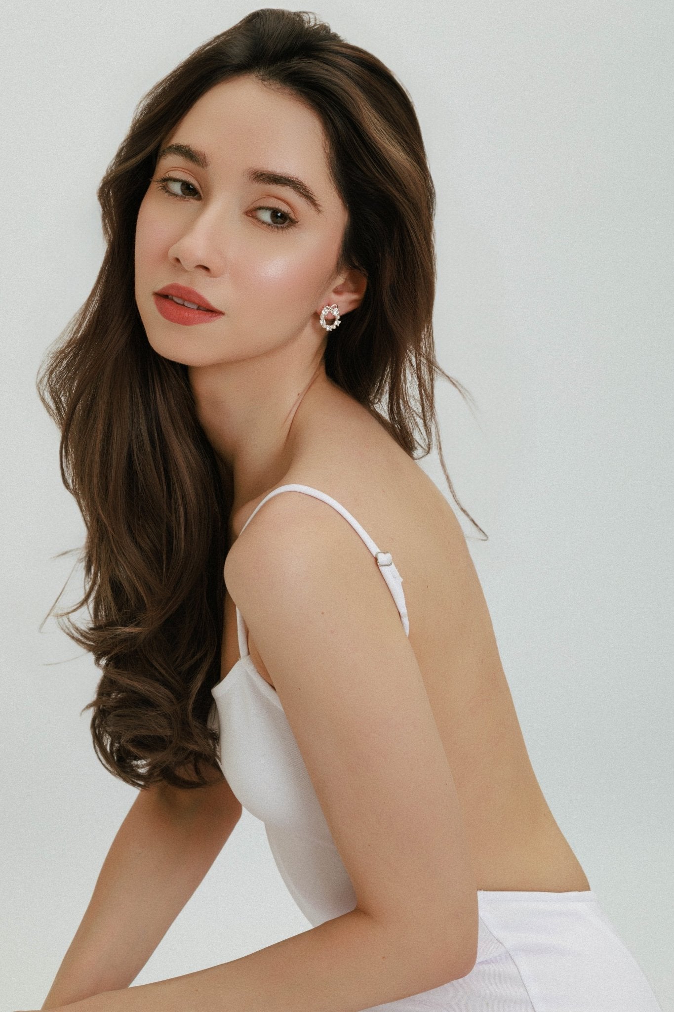 Lara & Ela | One Earrings - Lara & Ela