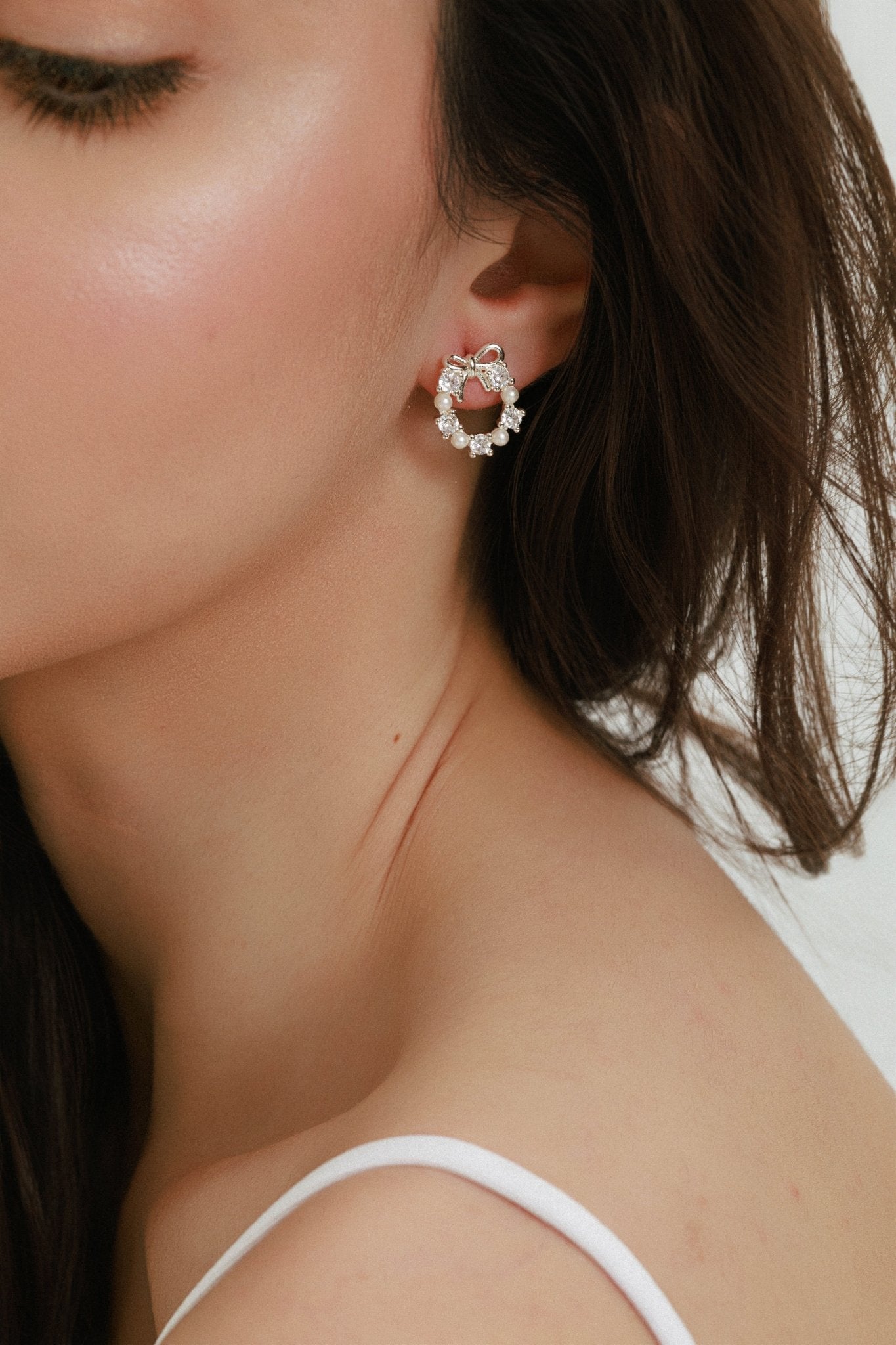 Lara & Ela | One Earrings - Lara & Ela