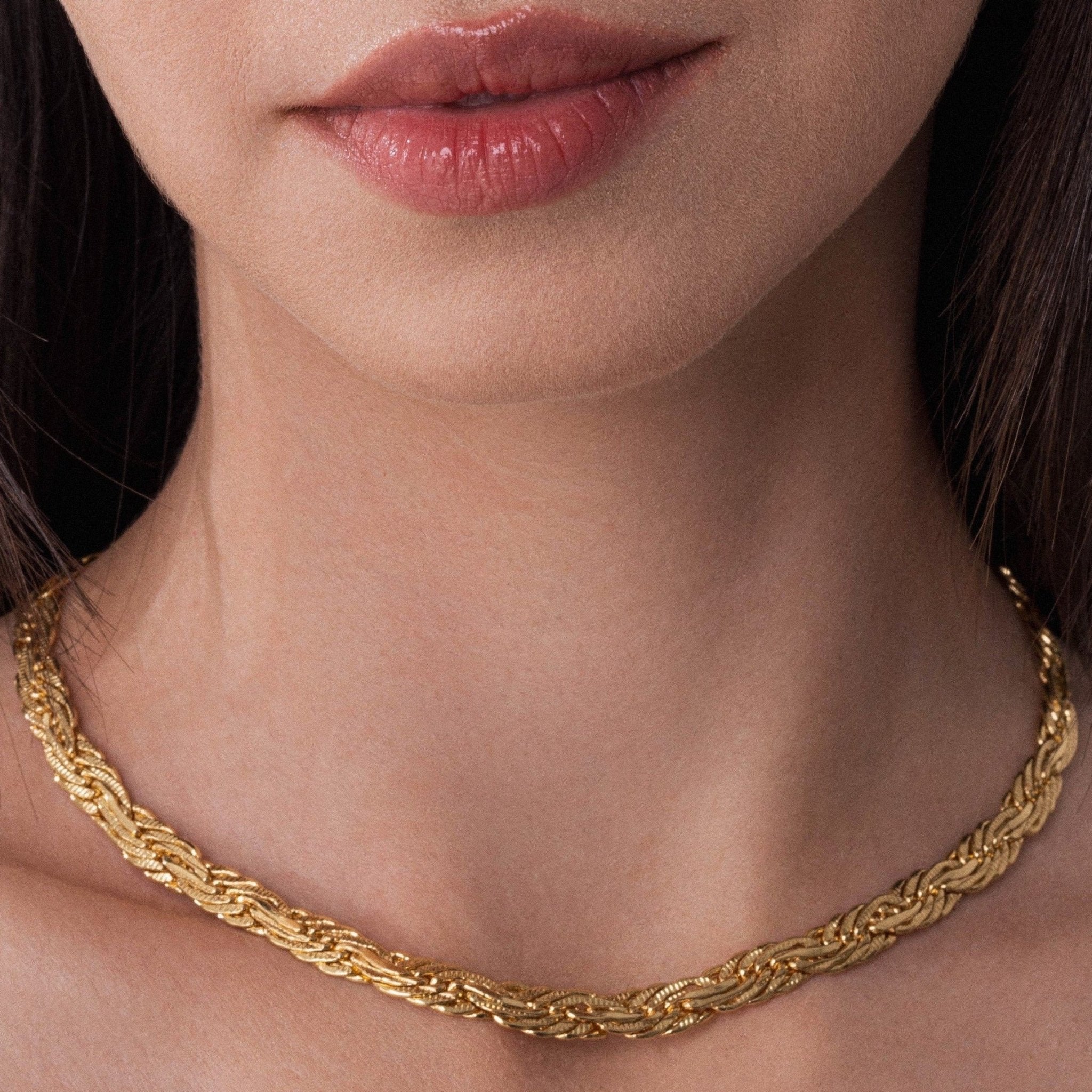 Lara & Ela | Romeo and Juliet Gold Necklace - Lara & Ela