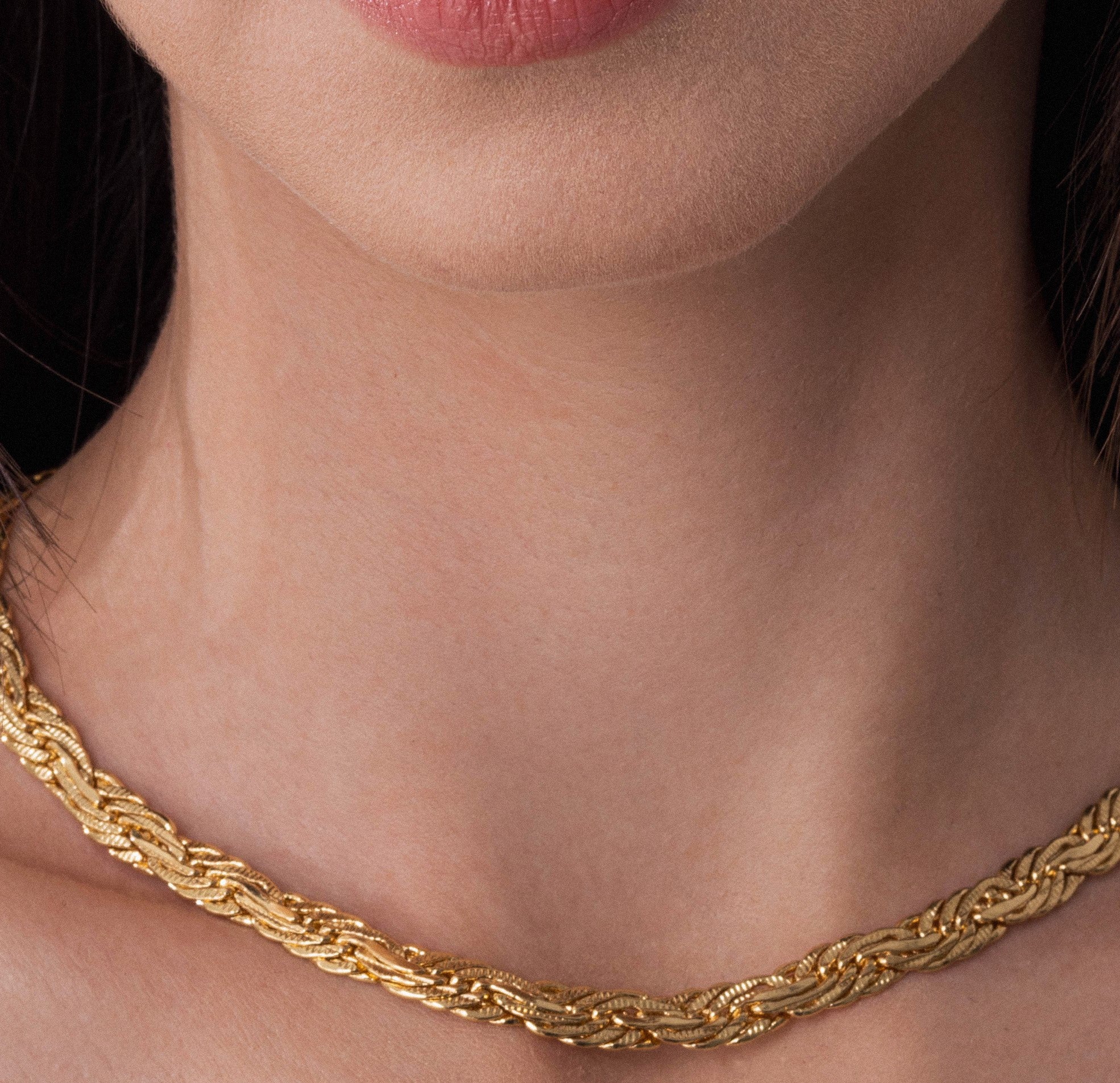 Lara & Ela | Romeo and Juliet Gold Necklace - Lara & Ela