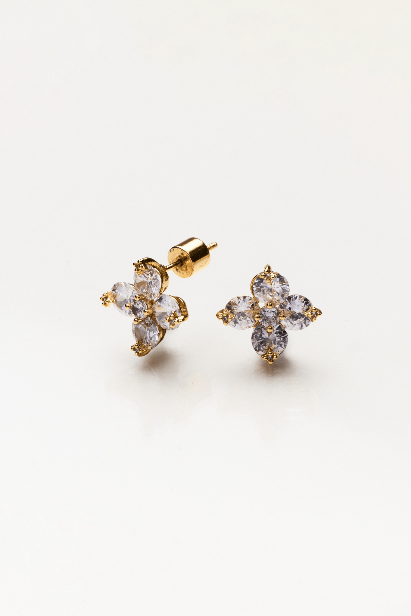 Lara & Ela | Star Light Star Bright Earrings - Lara & Ela