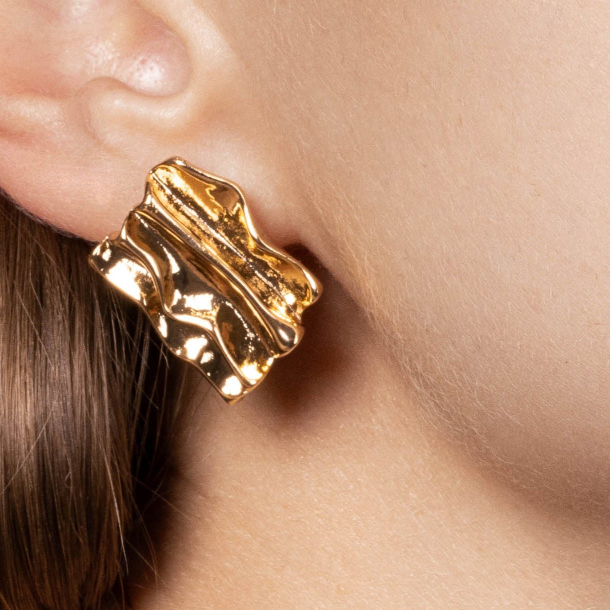 Lara & Ela | The Gilded Fold Gold Earrings - Lara & Ela
