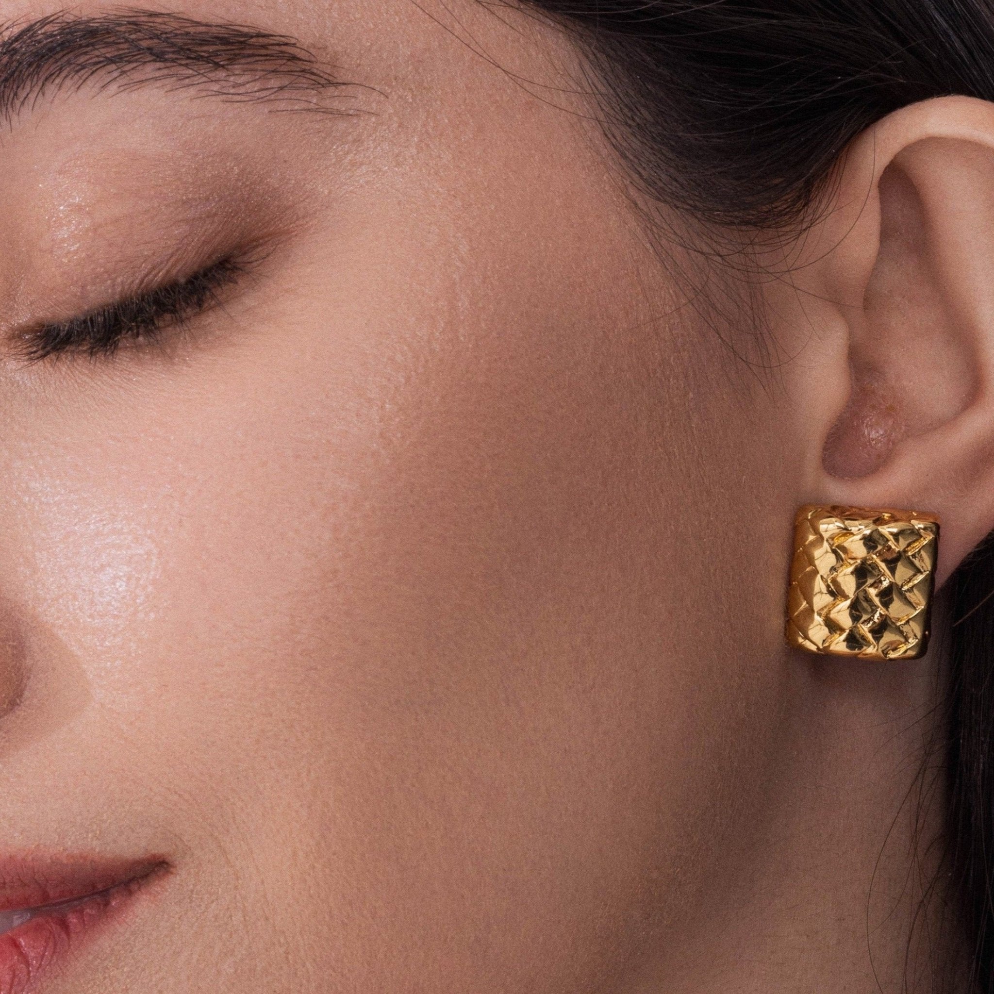 Lara & Ela | Toronto Gold Earrings - Lara & Ela