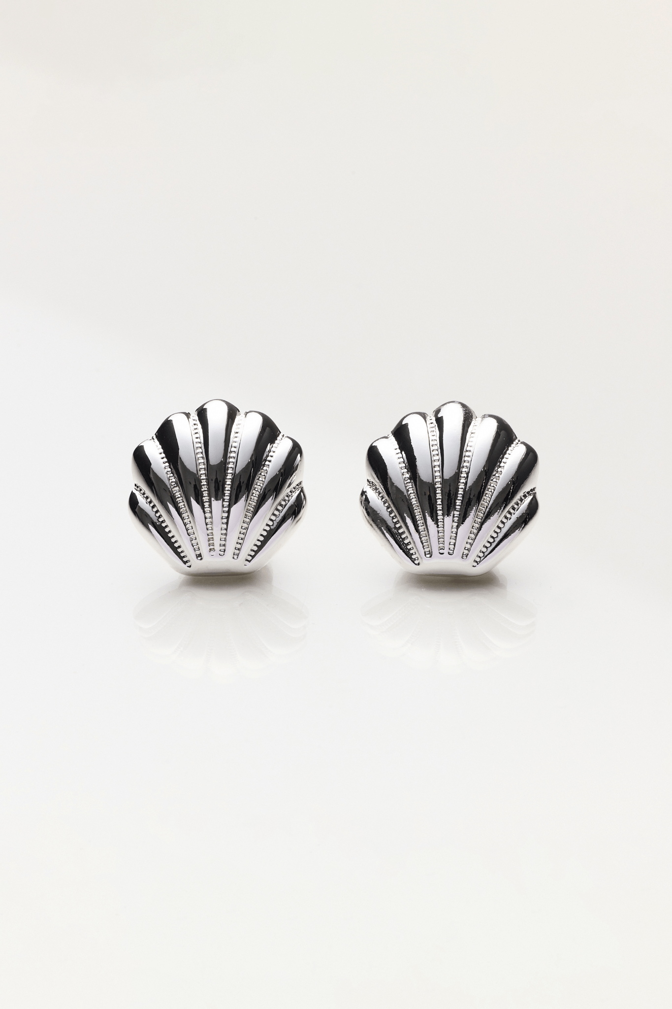 Lara & Ela | Wave Whisperer Earrings - Lara & Ela