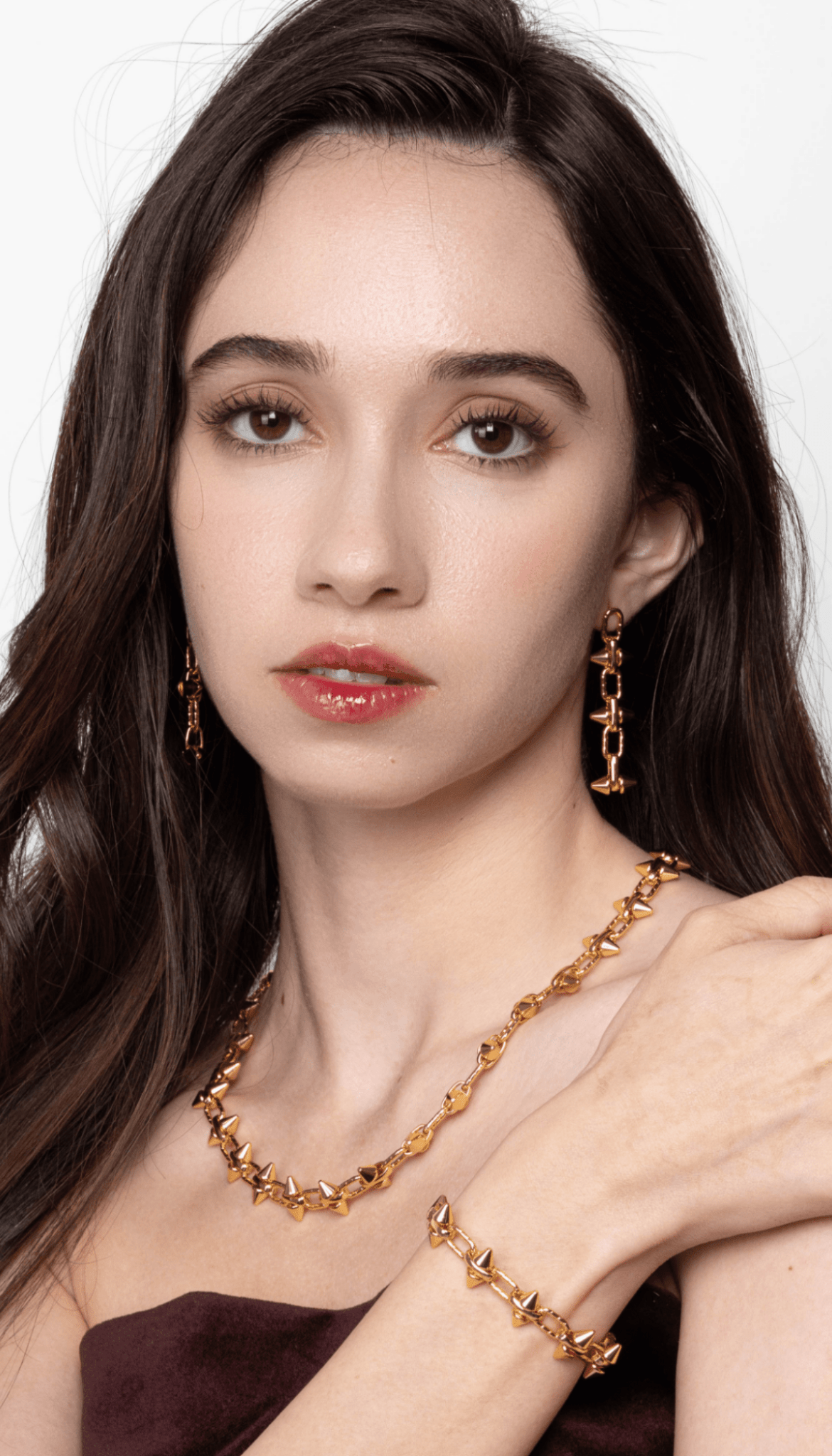Lara & Ela | Madonna Necklace - Lara & Ela