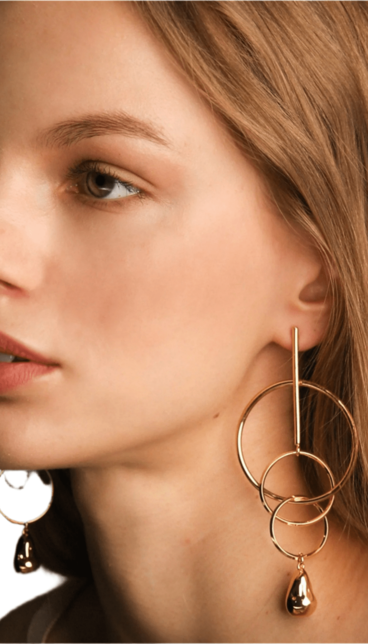 Lara & Ela | Anitta Gold Earrings - Lara & Ela