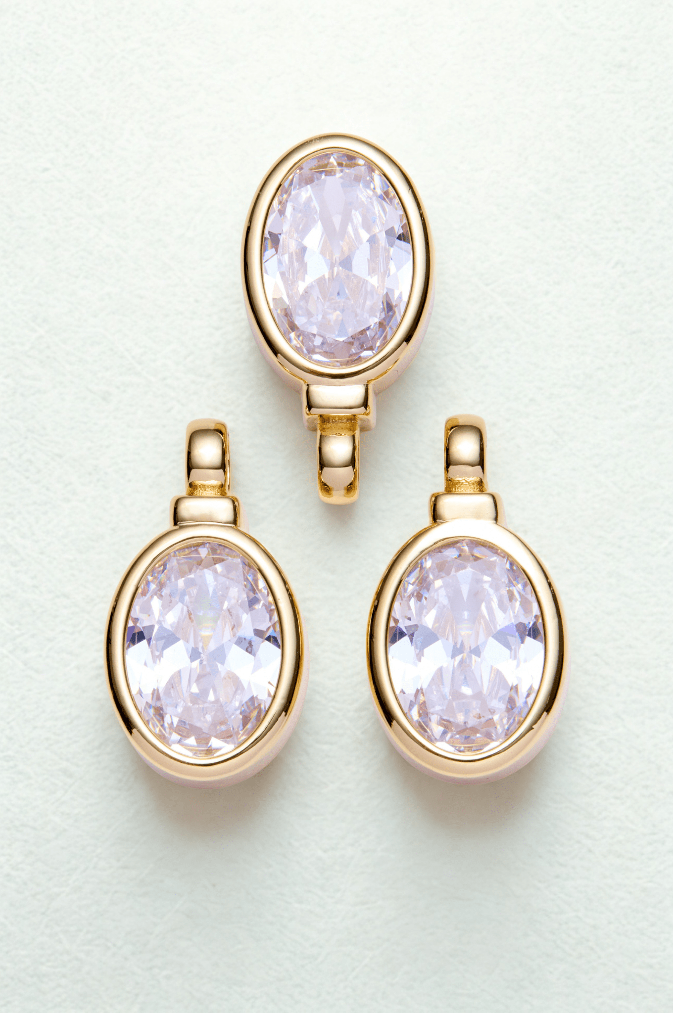 Lara & Ela | Oval Bezel Pendant - Lara & Ela
