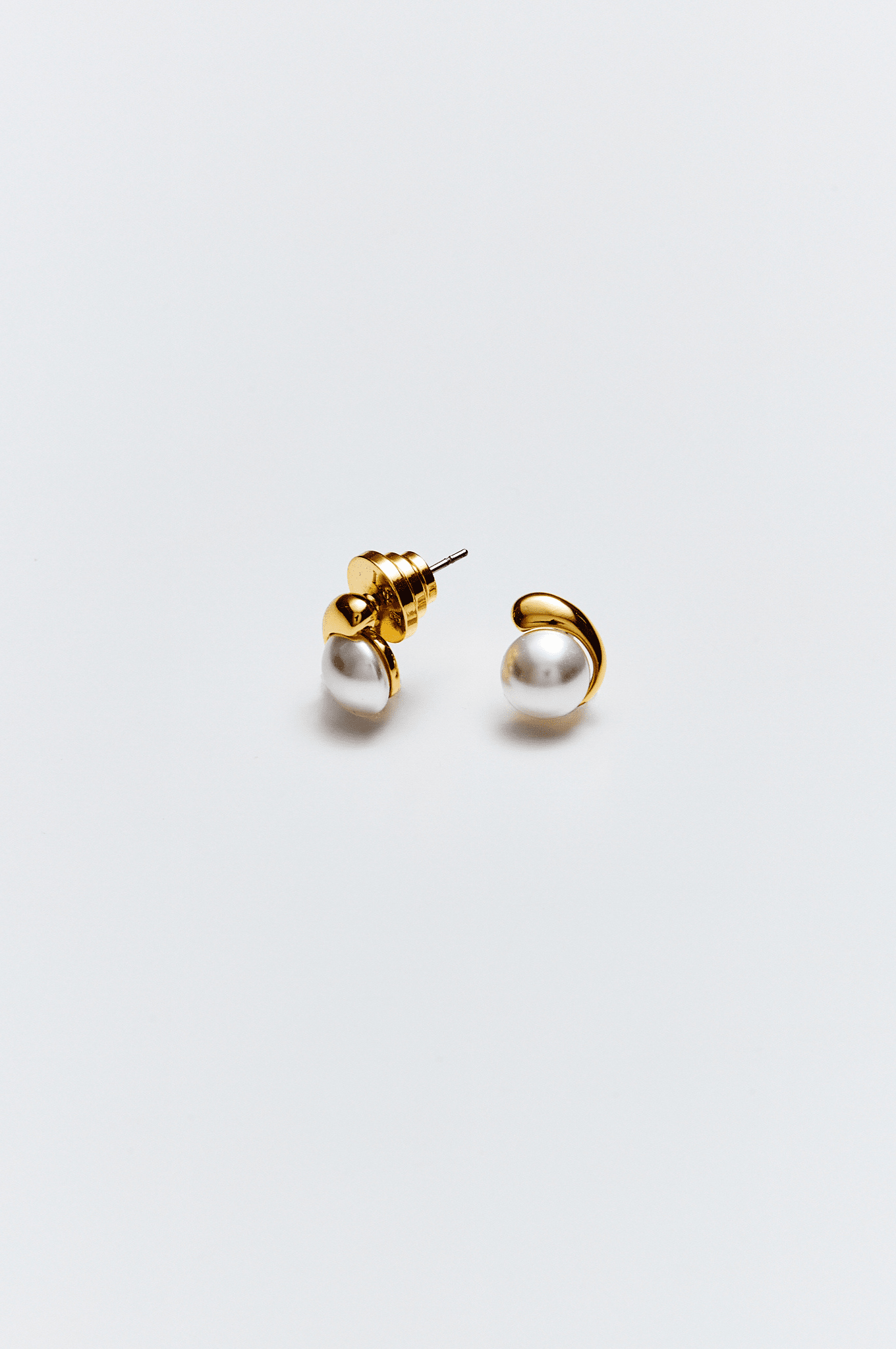 Lara & Ela | Revolutionary Earrings - Lara & Ela
