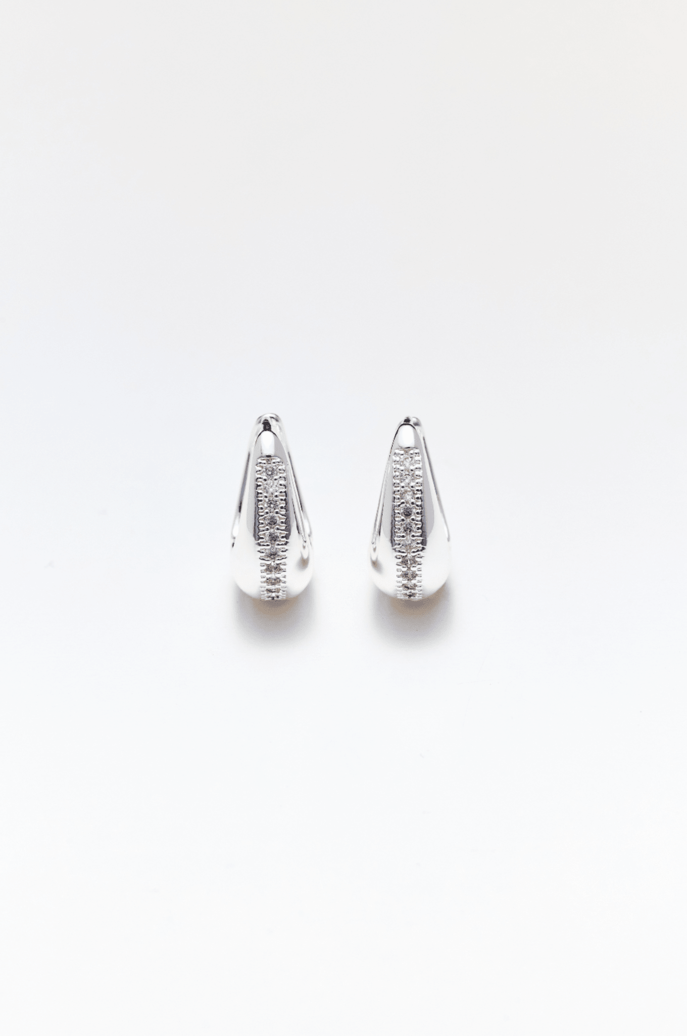 Lara & Ela | Kappa Earrings - Lara & Ela