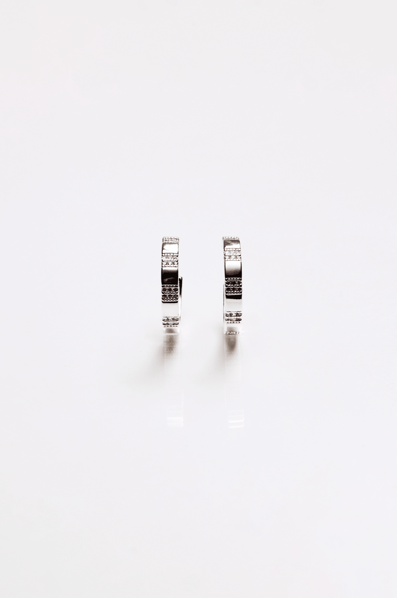 Lara & Ela | Lean On Me Earrings - Lara & Ela