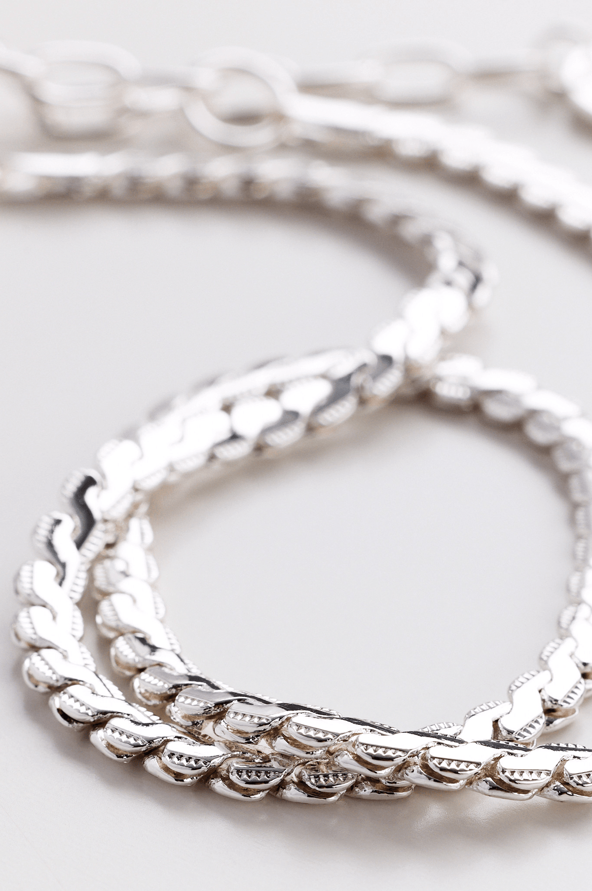 Lara & Ela | New York State Of Mind Necklace - Lara & Ela