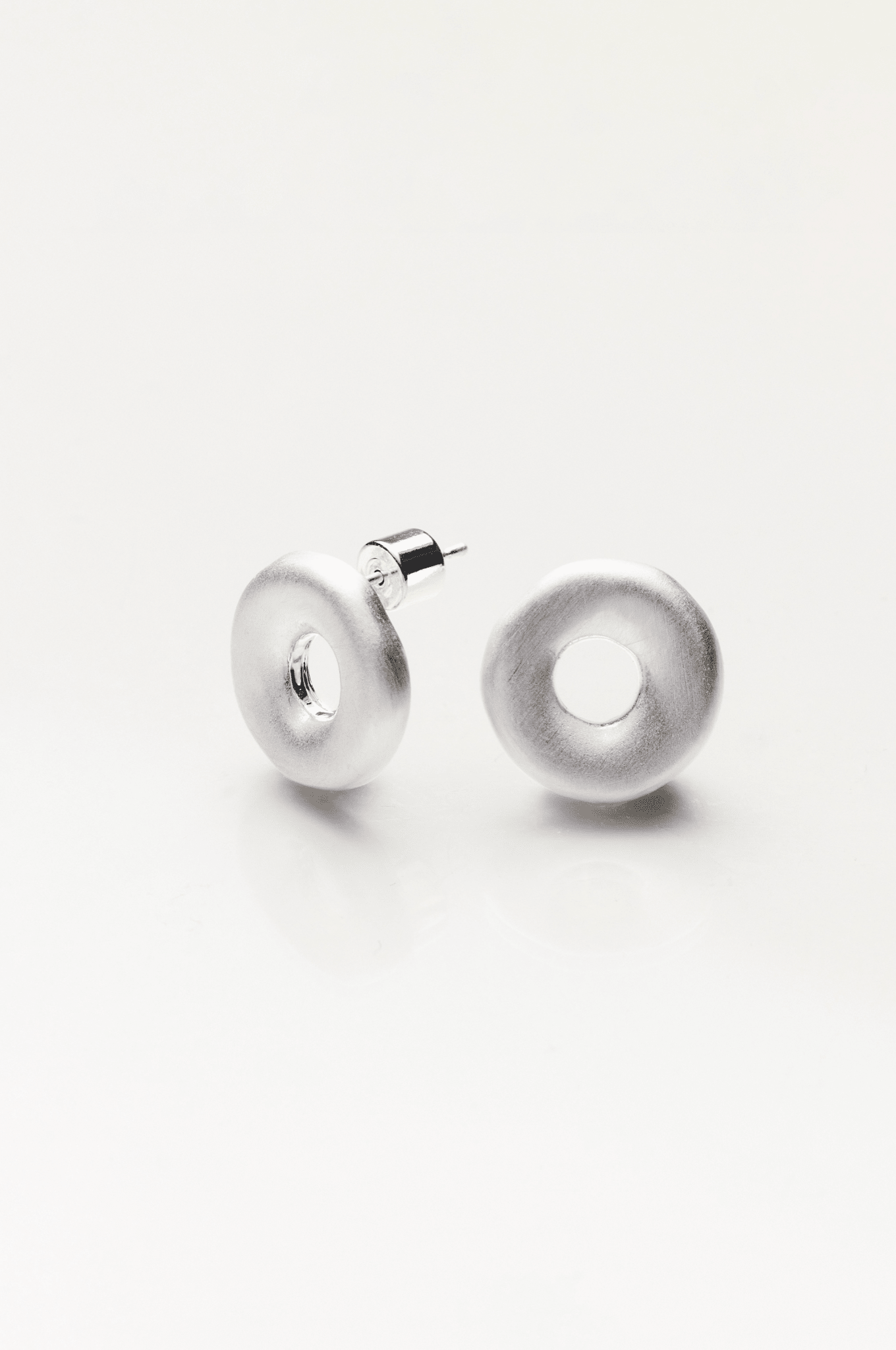 Lara & Ela | Love Makes The World Go Round Earrings - Lara & Ela