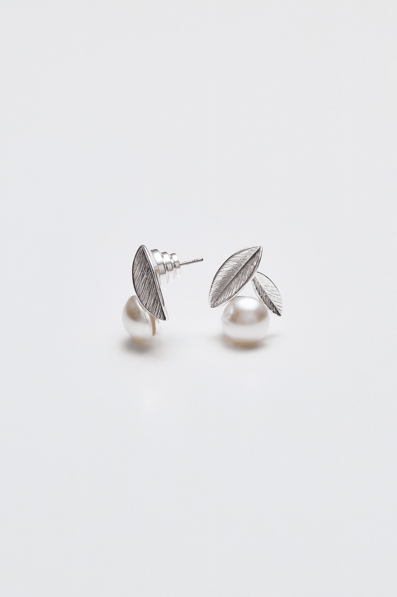 Lara & Ela | Leaves Of Grass Earrings - Lara & Ela