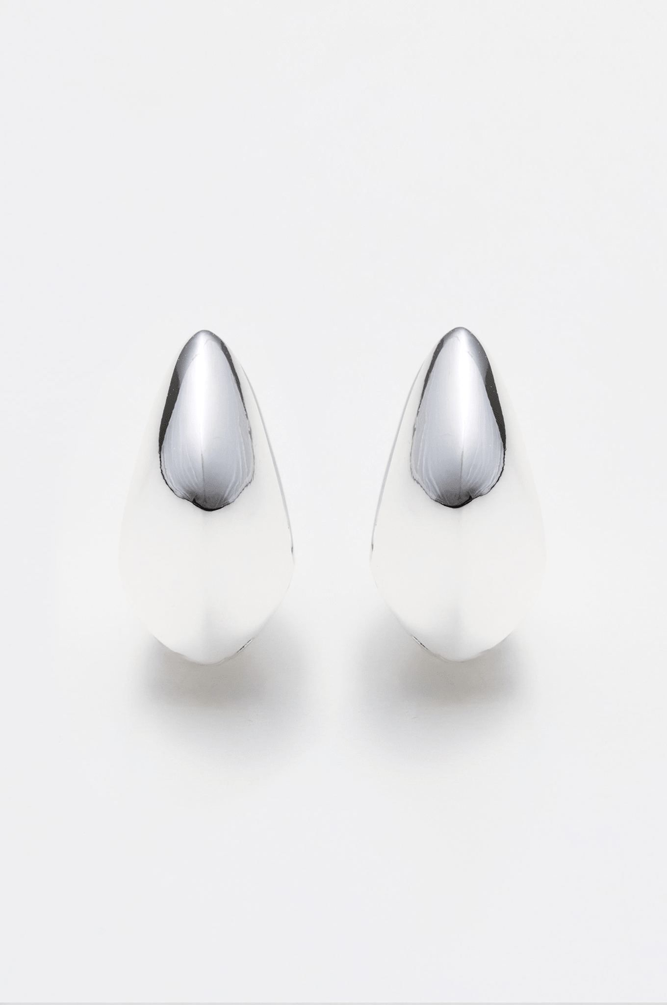 Lara & Ela | Late Checkout Earrings - Lara & Ela