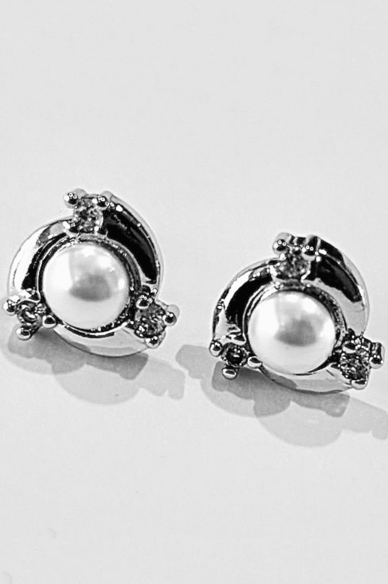 Lara & Ela | Meghan Earrings - Lara & Ela
