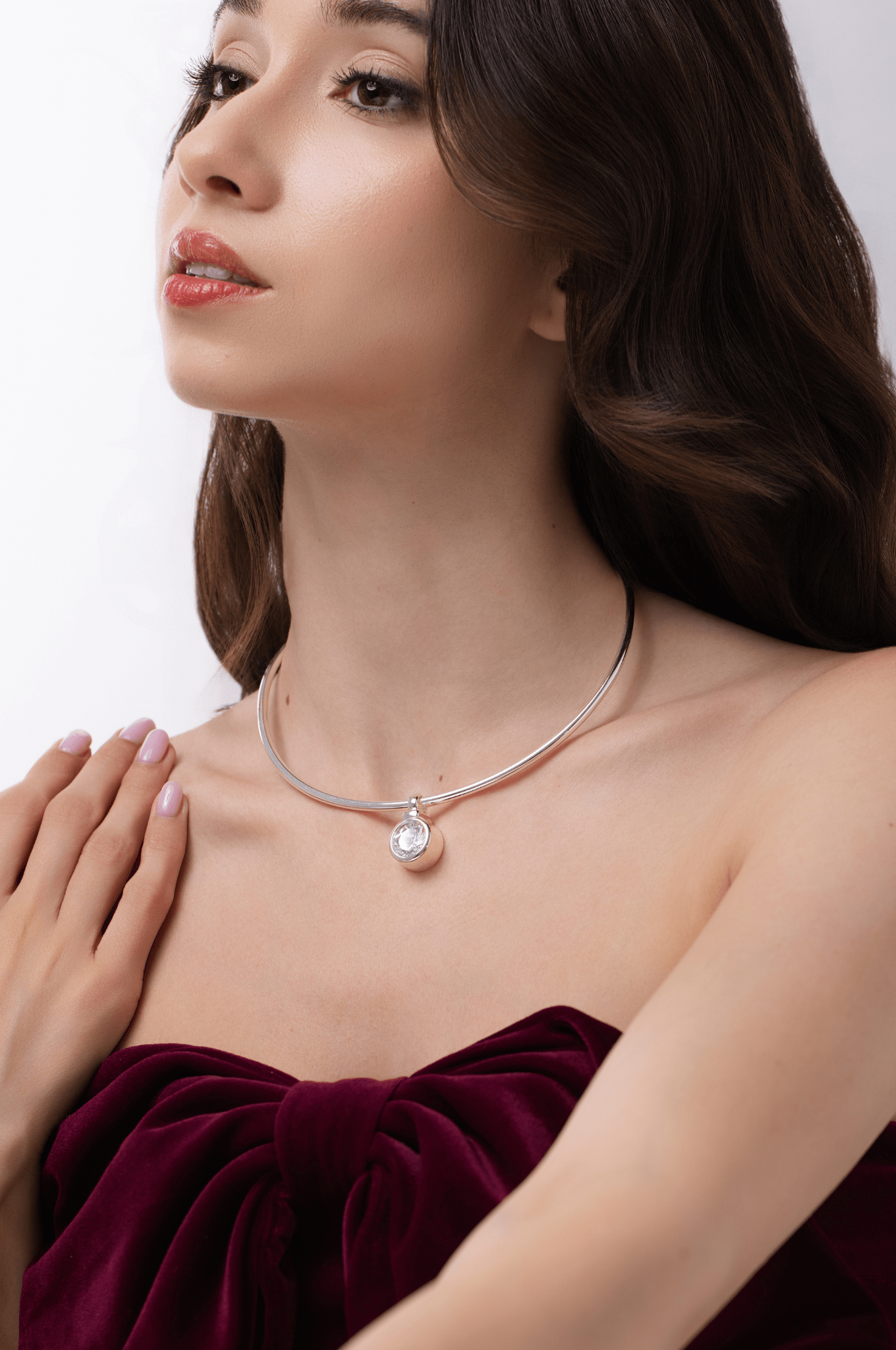 Lara & Ela | Round Bezel Pendant - Lara & Ela