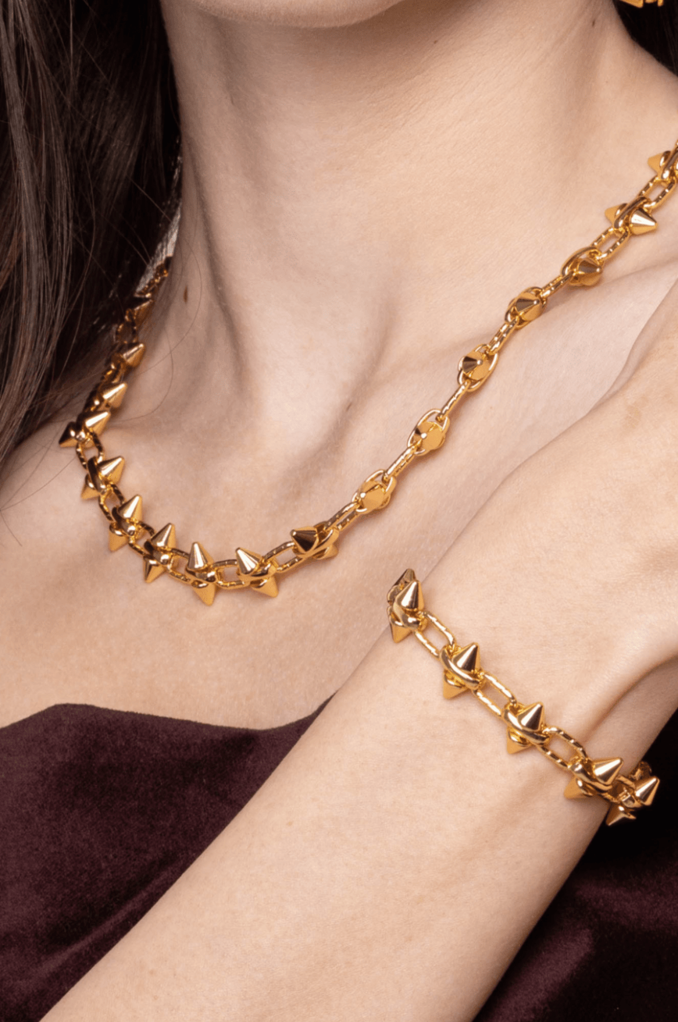 Lara & Ela | Madonna Necklace - Lara & Ela